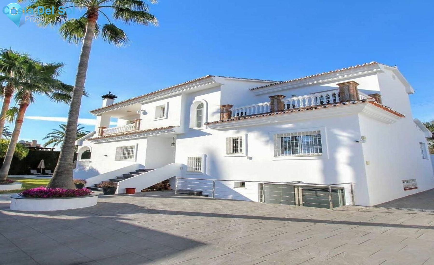 Detached Villa in Nueva Andalucía