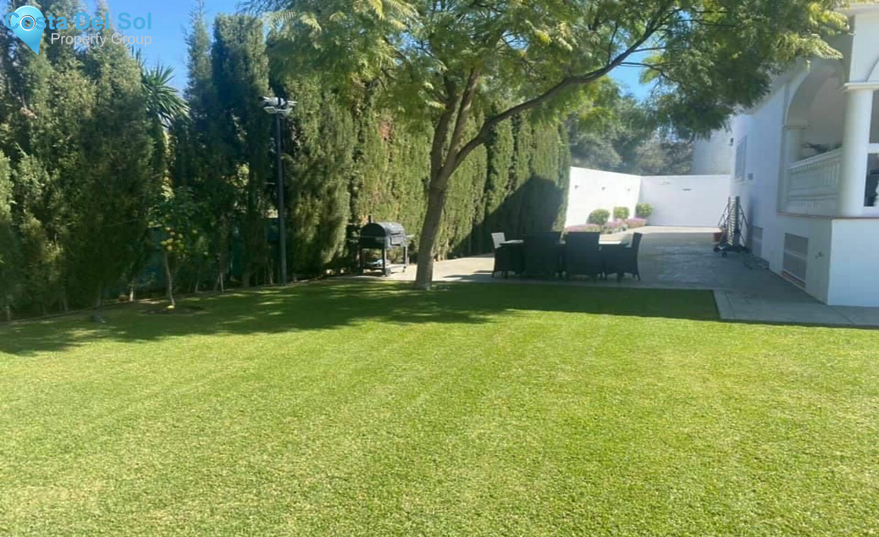 Detached Villa in Nueva Andalucía-1192325