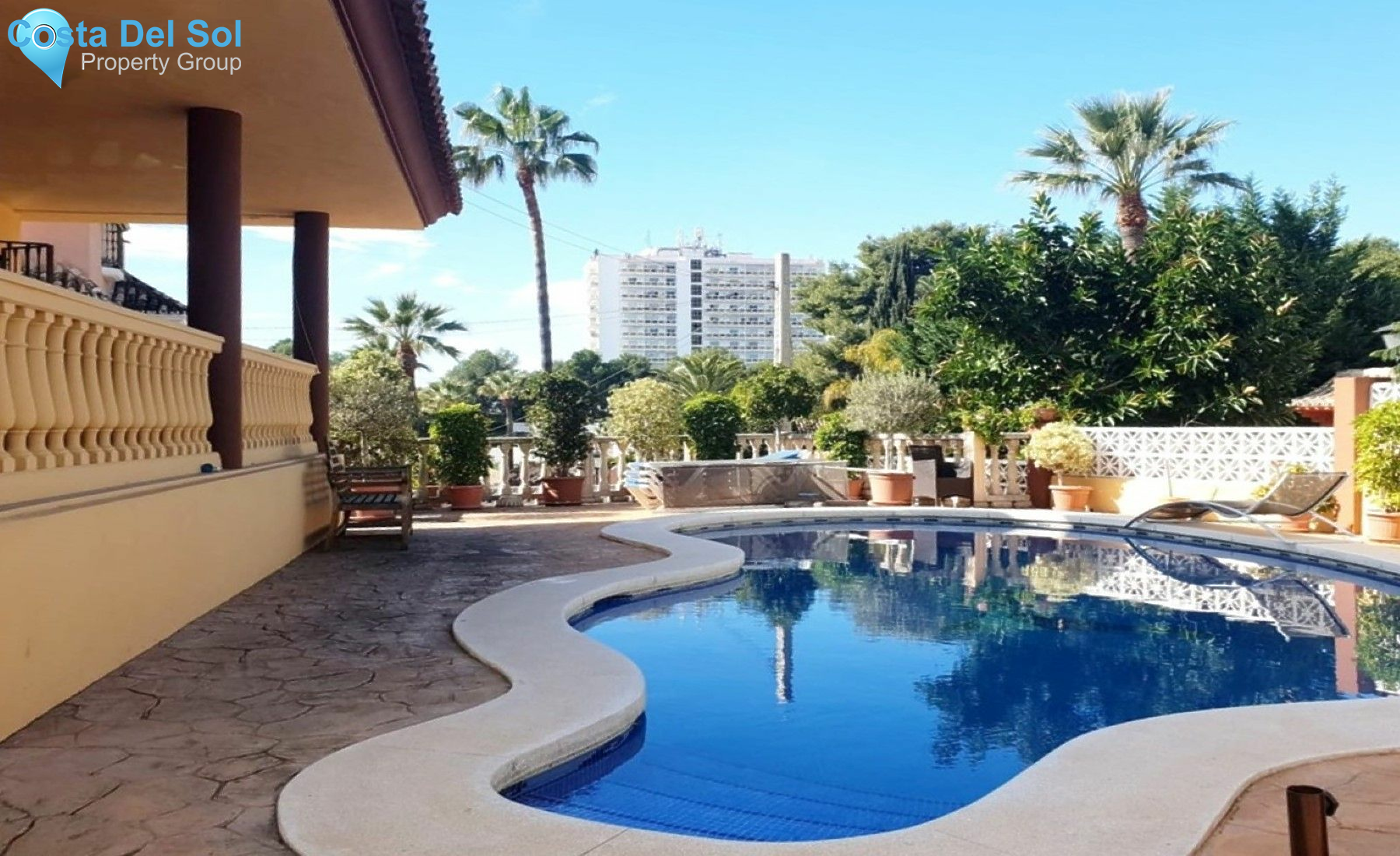 Detached Villa in Nueva Andalucía-1192347