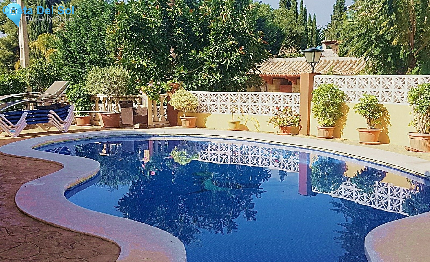 Detached Villa in Nueva Andalucía-1192348