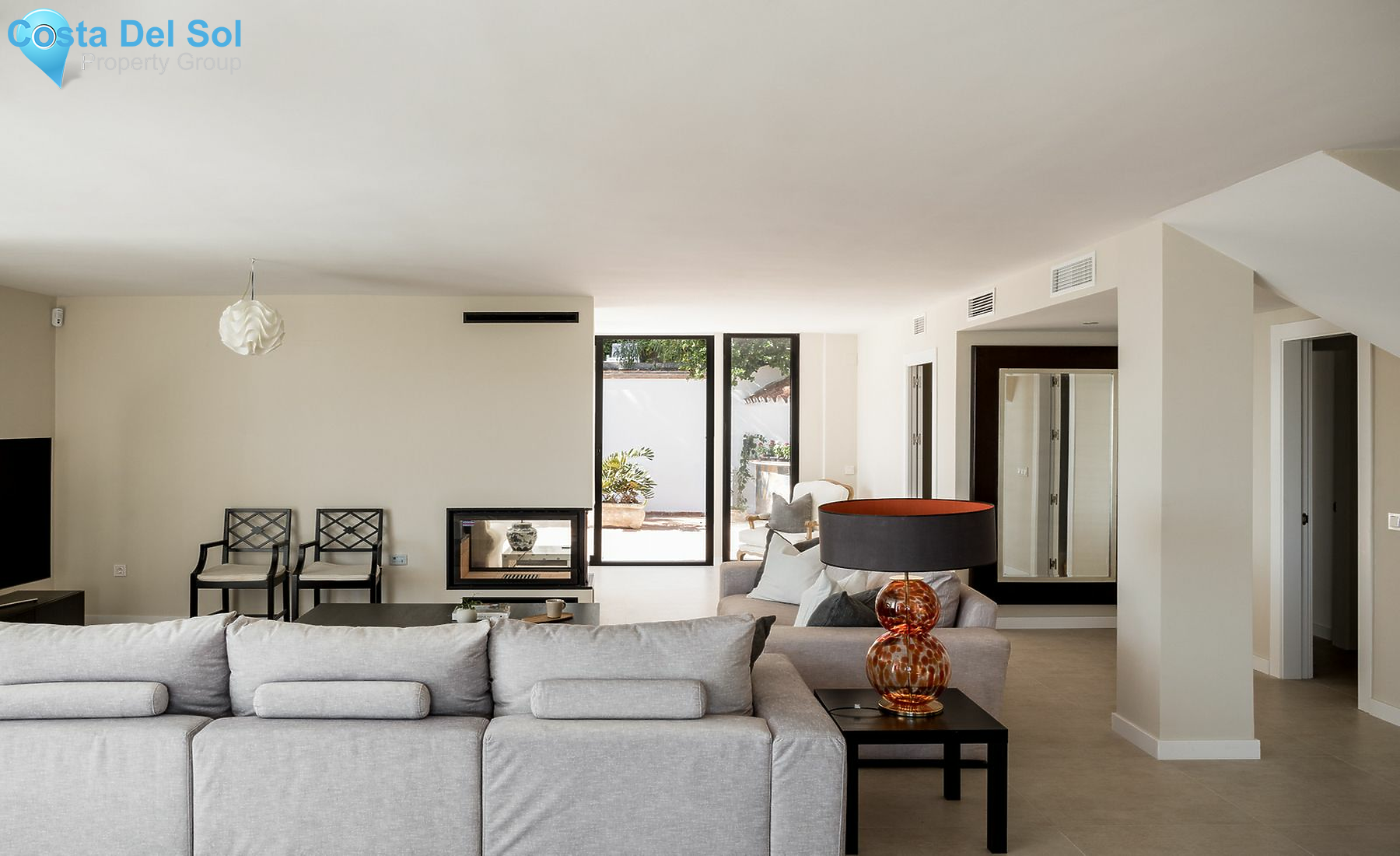 Detached Villa in Nueva Andalucía-1201963