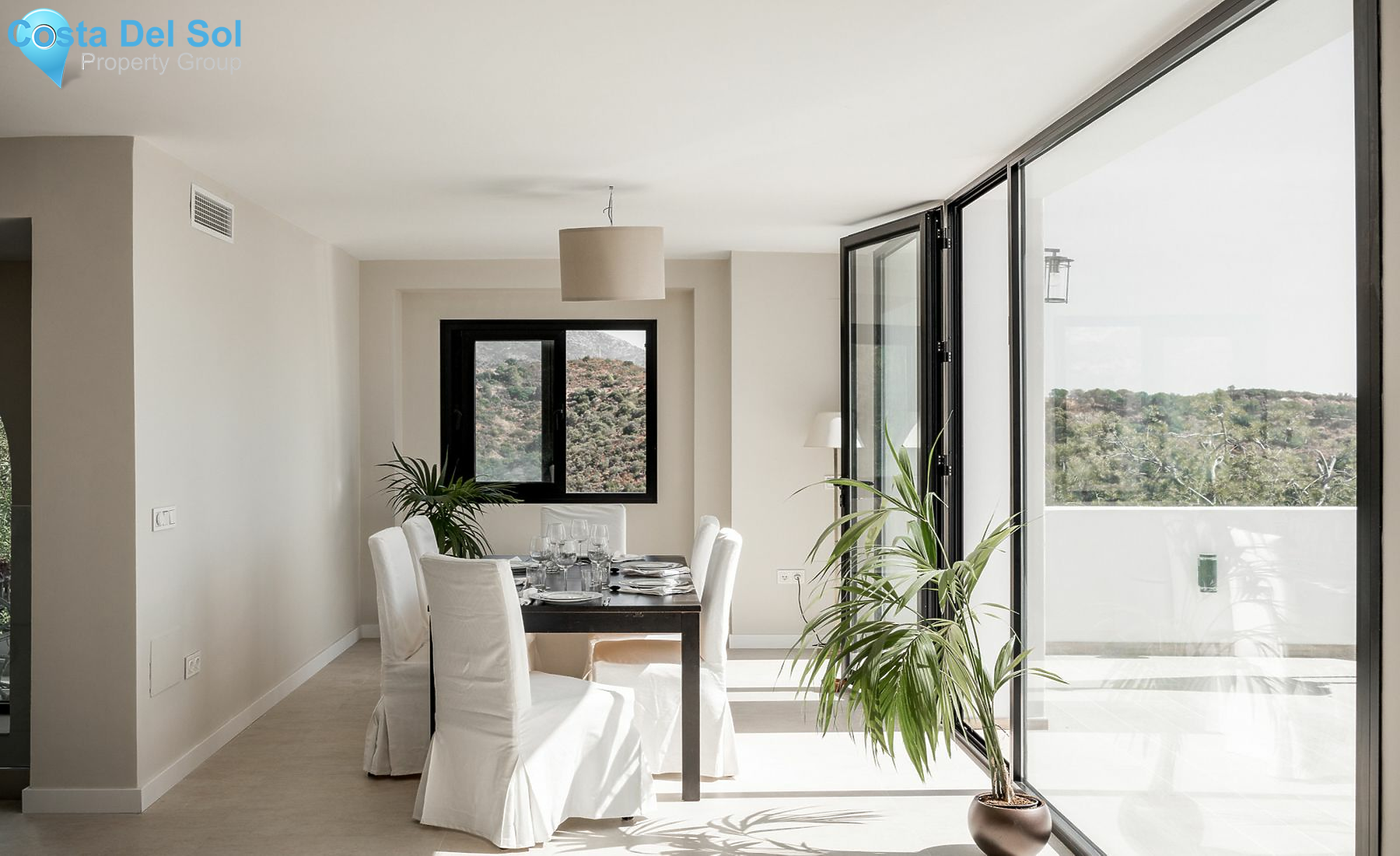 Detached Villa in Nueva Andalucía-1201965