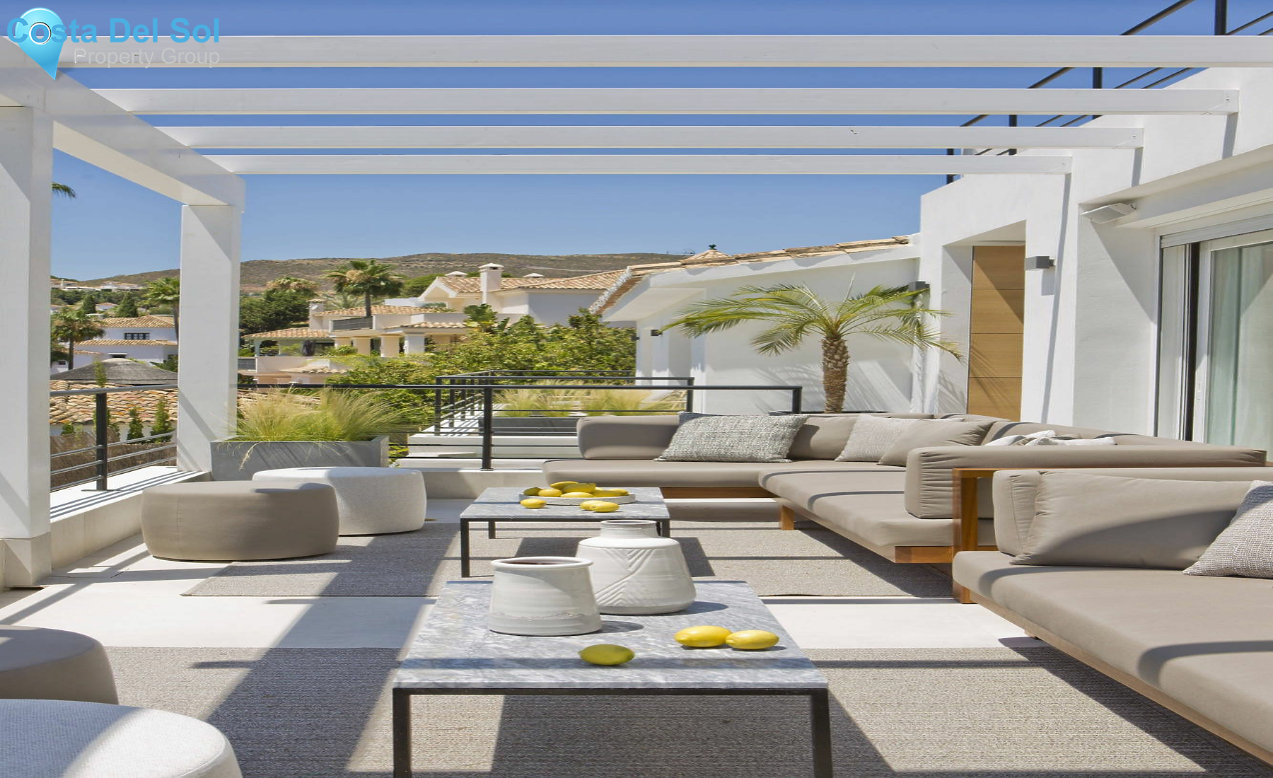 Detached Villa in Nueva Andalucía-1207410