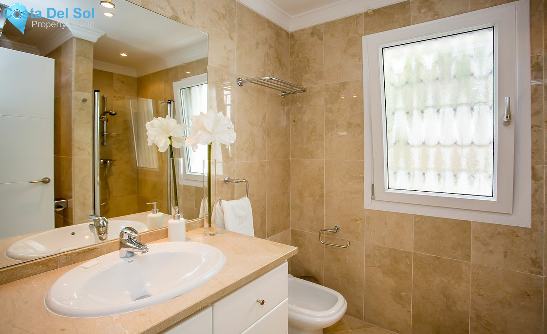 Detached Villa in Nueva Andalucía-1213505