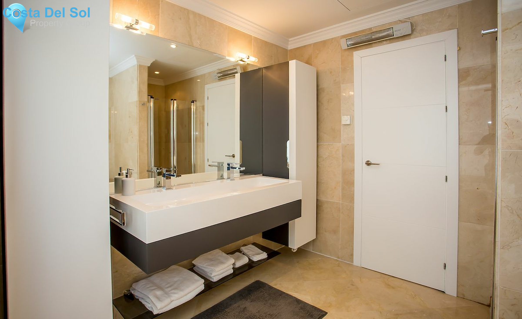 Detached Villa in Nueva Andalucía-1213507