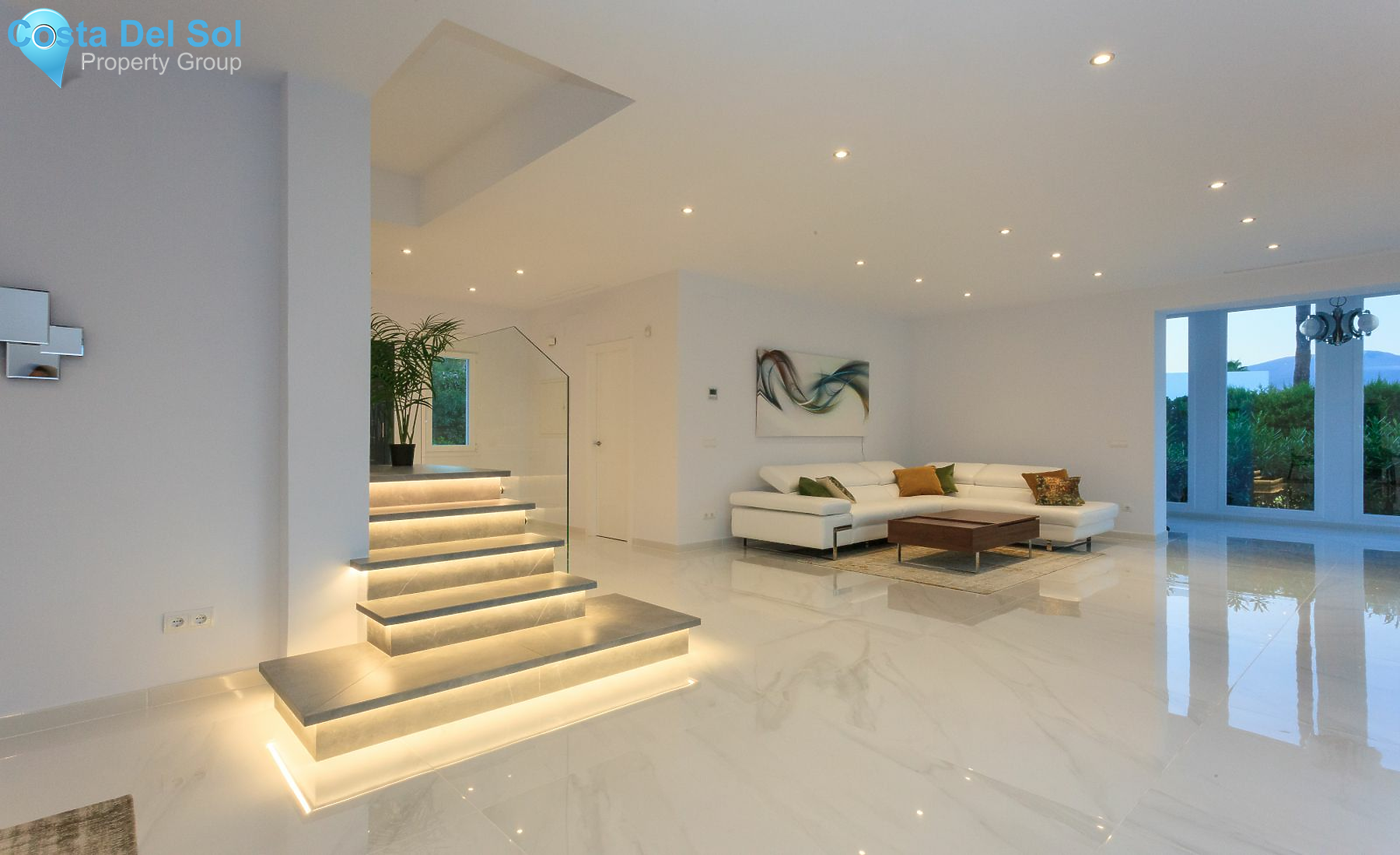 Detached Villa in Nueva Andalucía