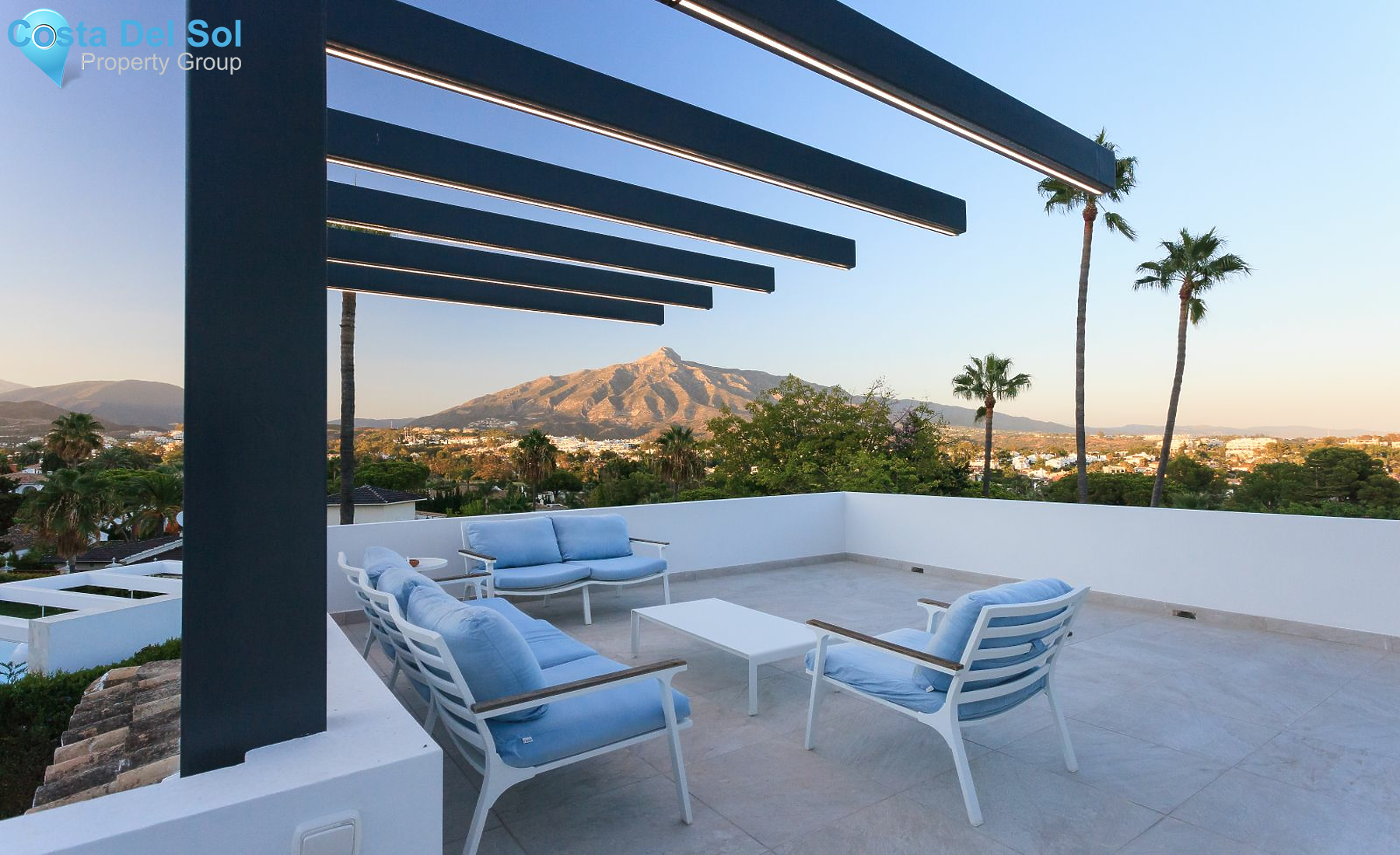 Detached Villa in Nueva Andalucía-1387475