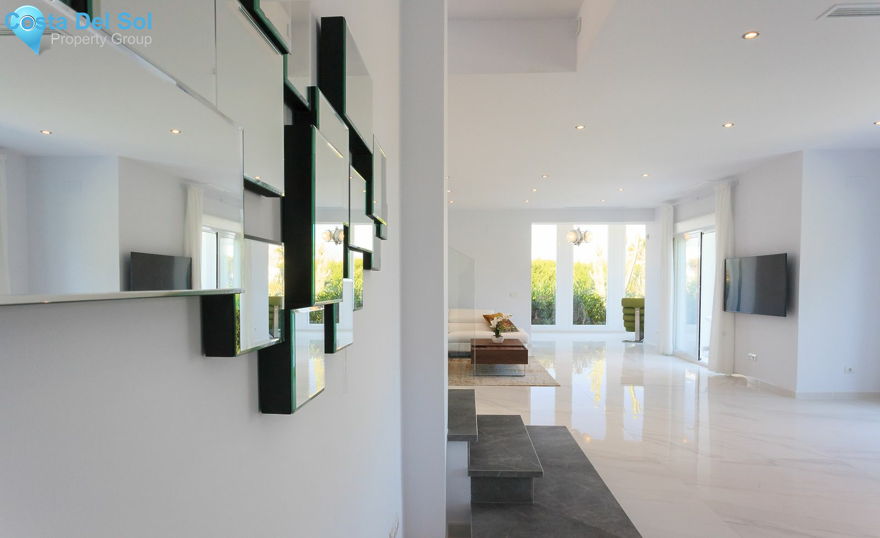 Detached Villa in Nueva Andalucía-1387481