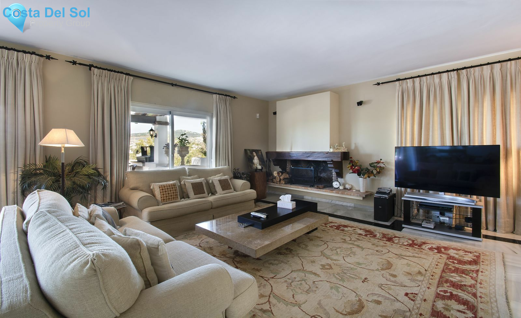 Detached Villa in Nueva Andalucía-1388471