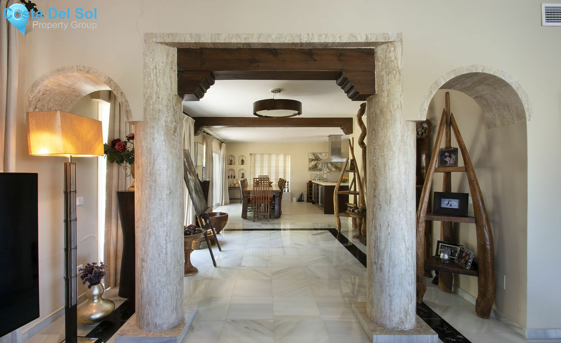 Detached Villa in Nueva Andalucía-1388472
