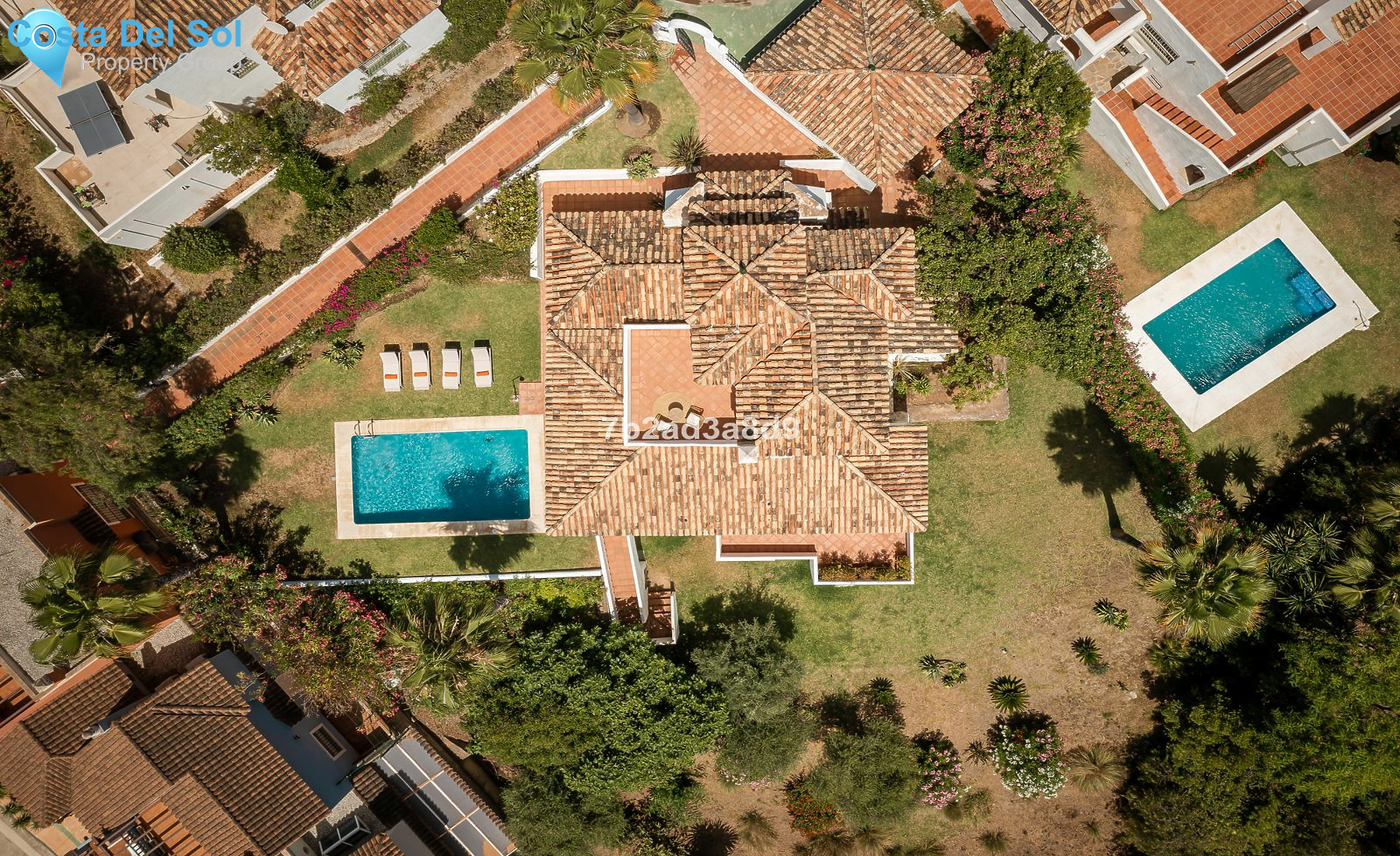 Detached Villa in Nueva Andalucía-1388879