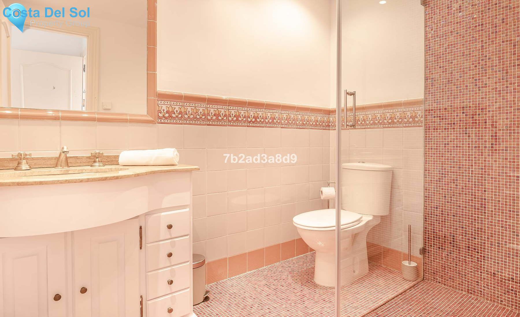 Detached Villa in Nueva Andalucía-1388897