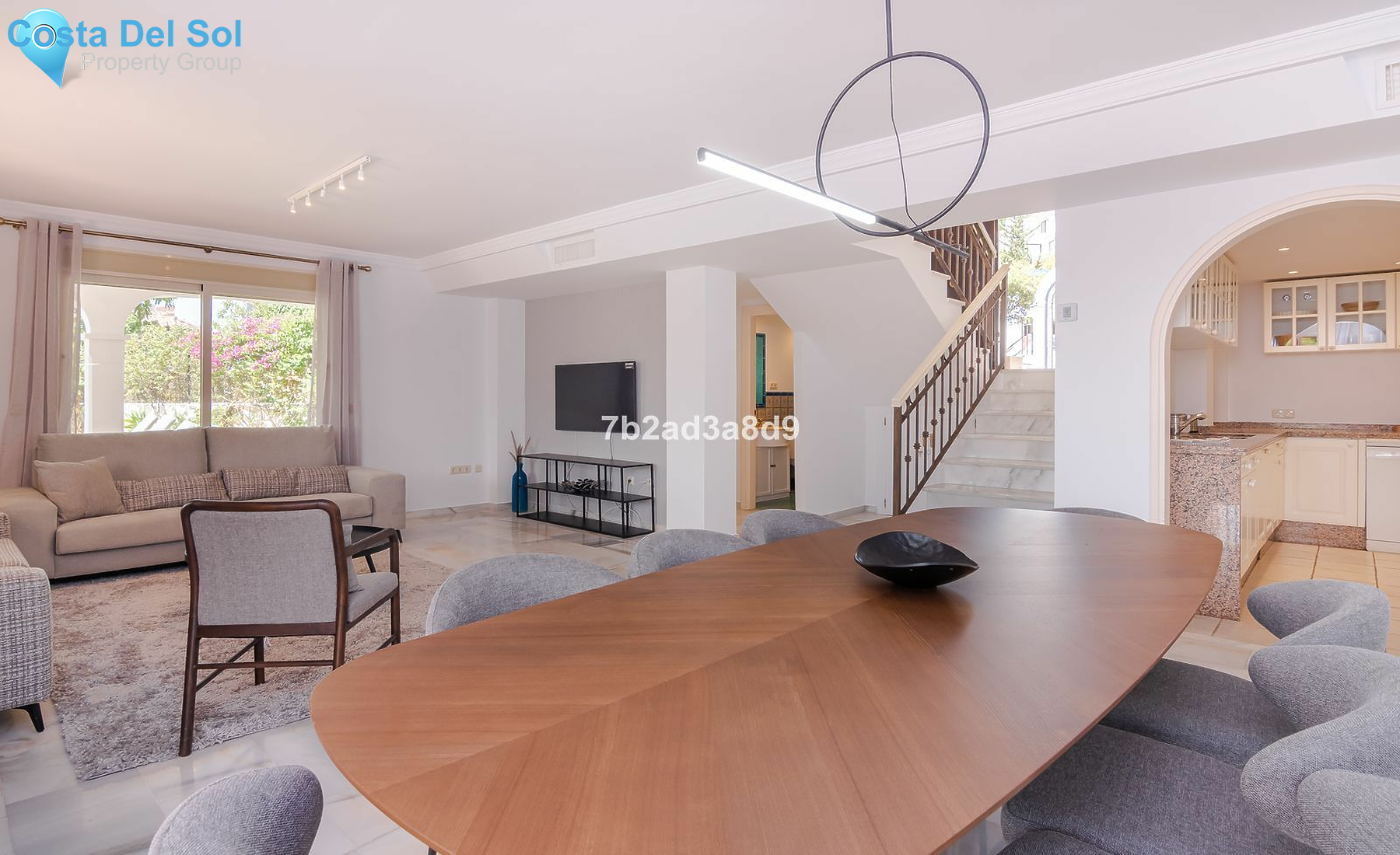 Detached Villa in Nueva Andalucía-1388882