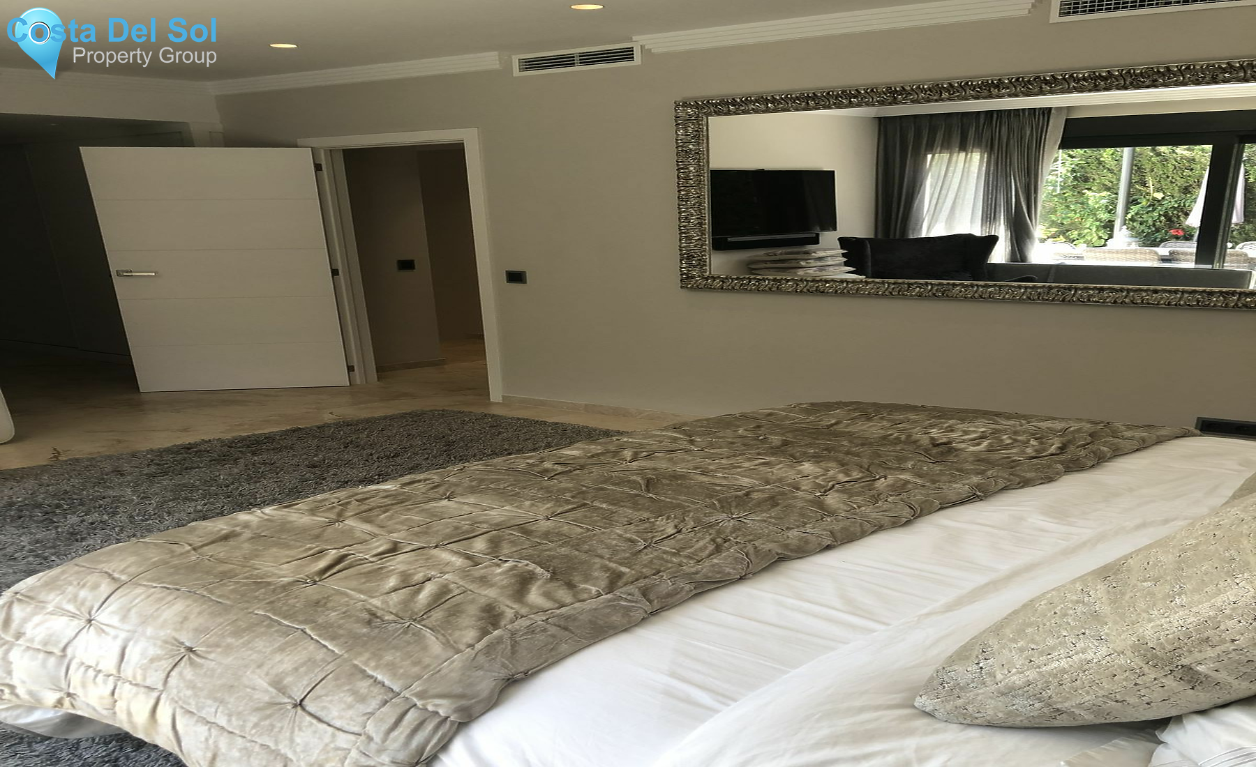 Detached Villa in Nueva Andalucía-1396622