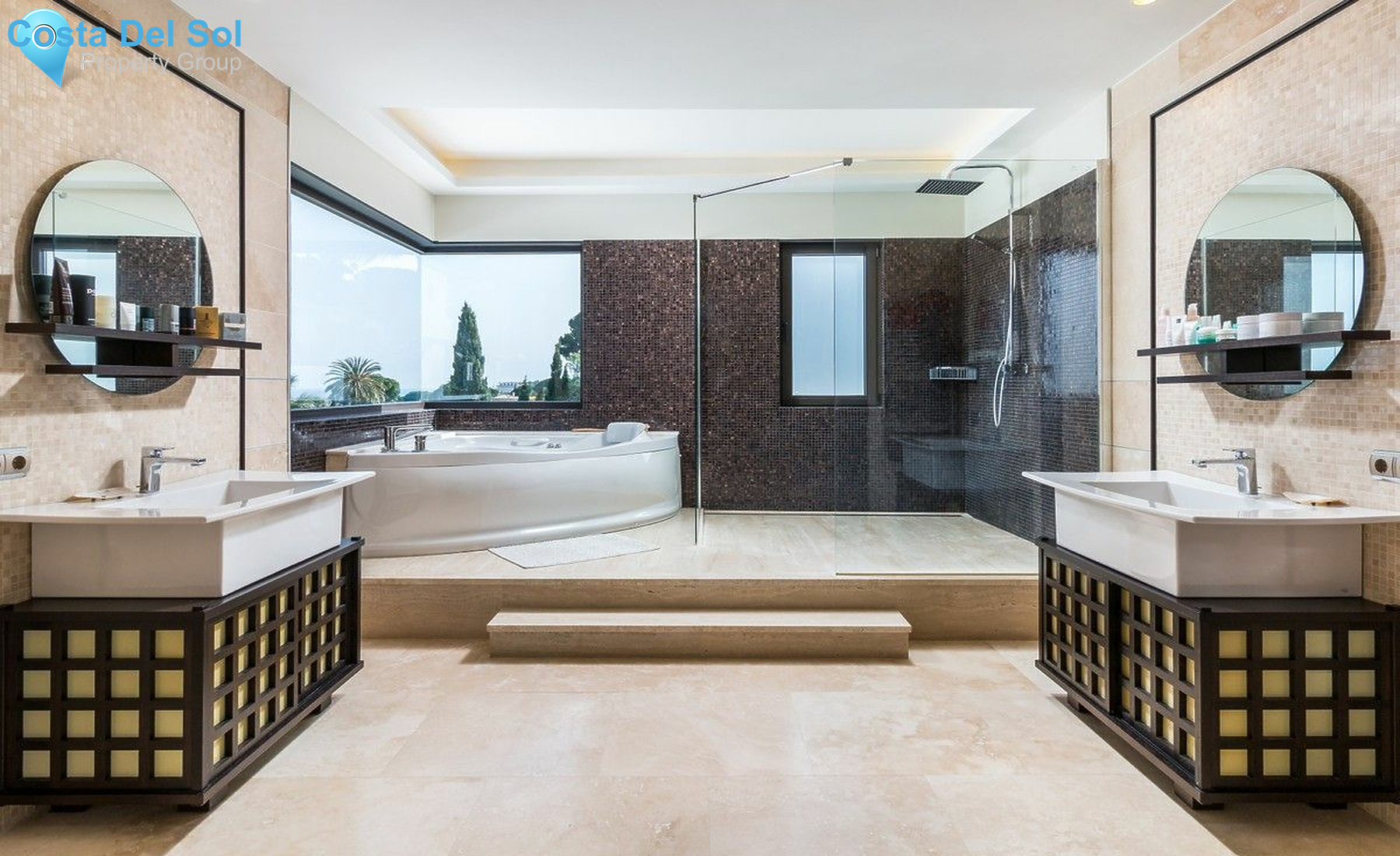 Detached Villa in Nueva Andalucía-1397762