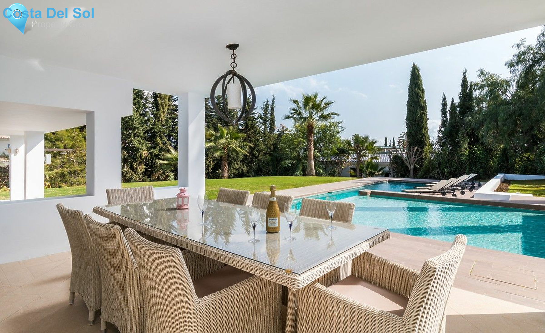 Detached Villa in Nueva Andalucía-1397755