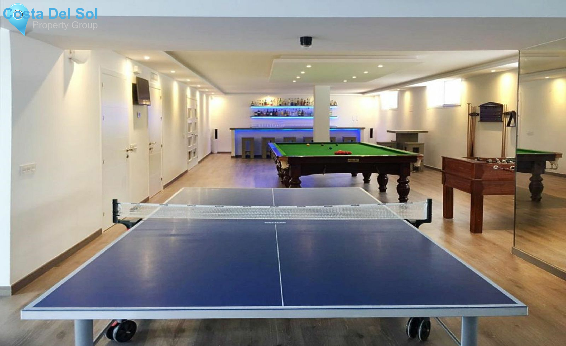 Detached Villa in Nueva Andalucía-1399152