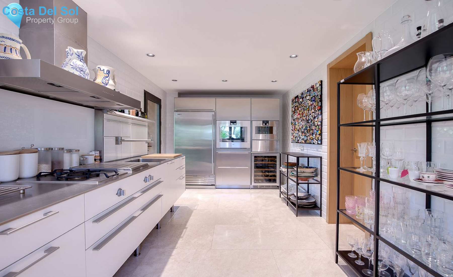 Detached Villa in Nueva Andalucía-1418777