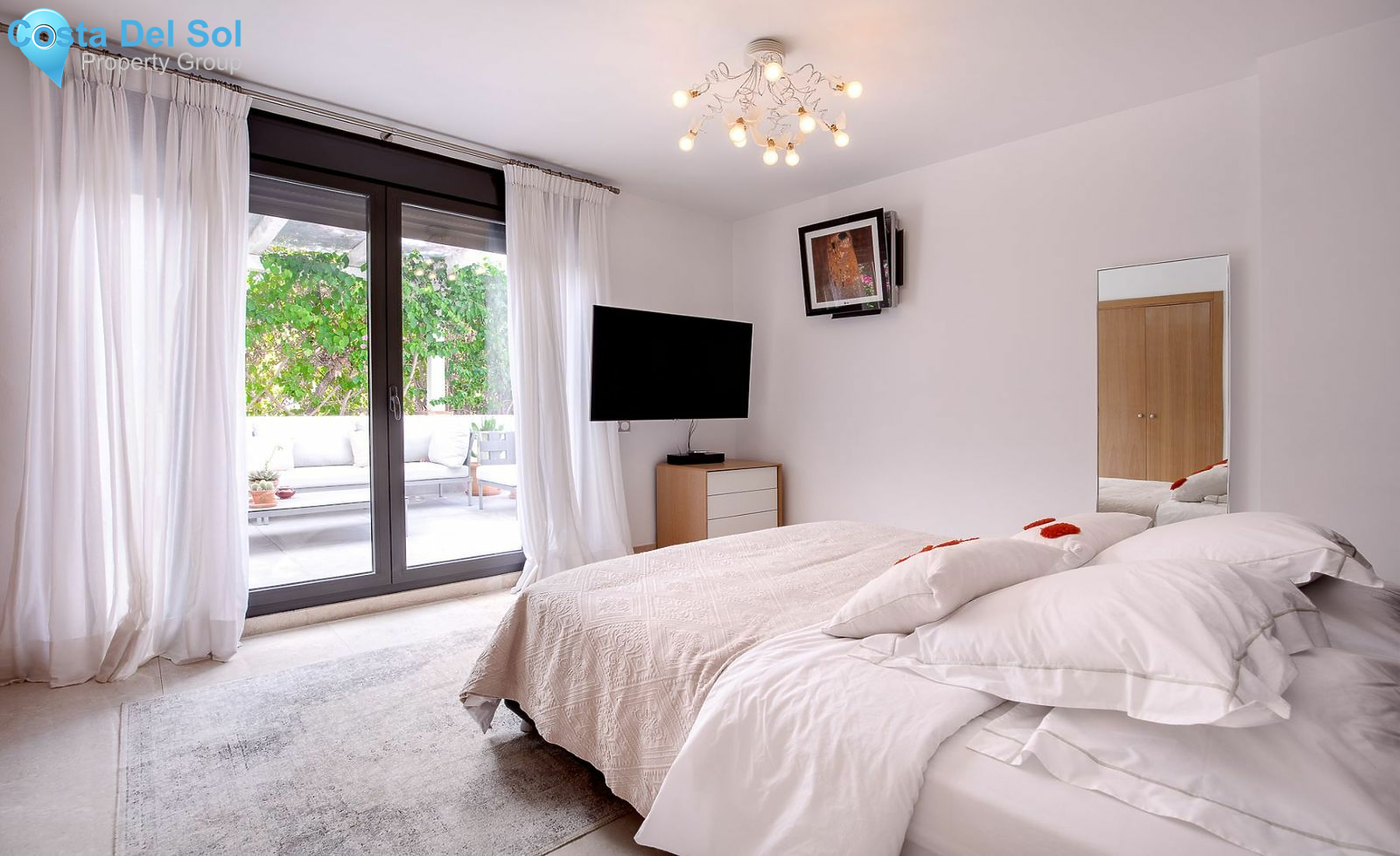Detached Villa in Nueva Andalucía-1418784