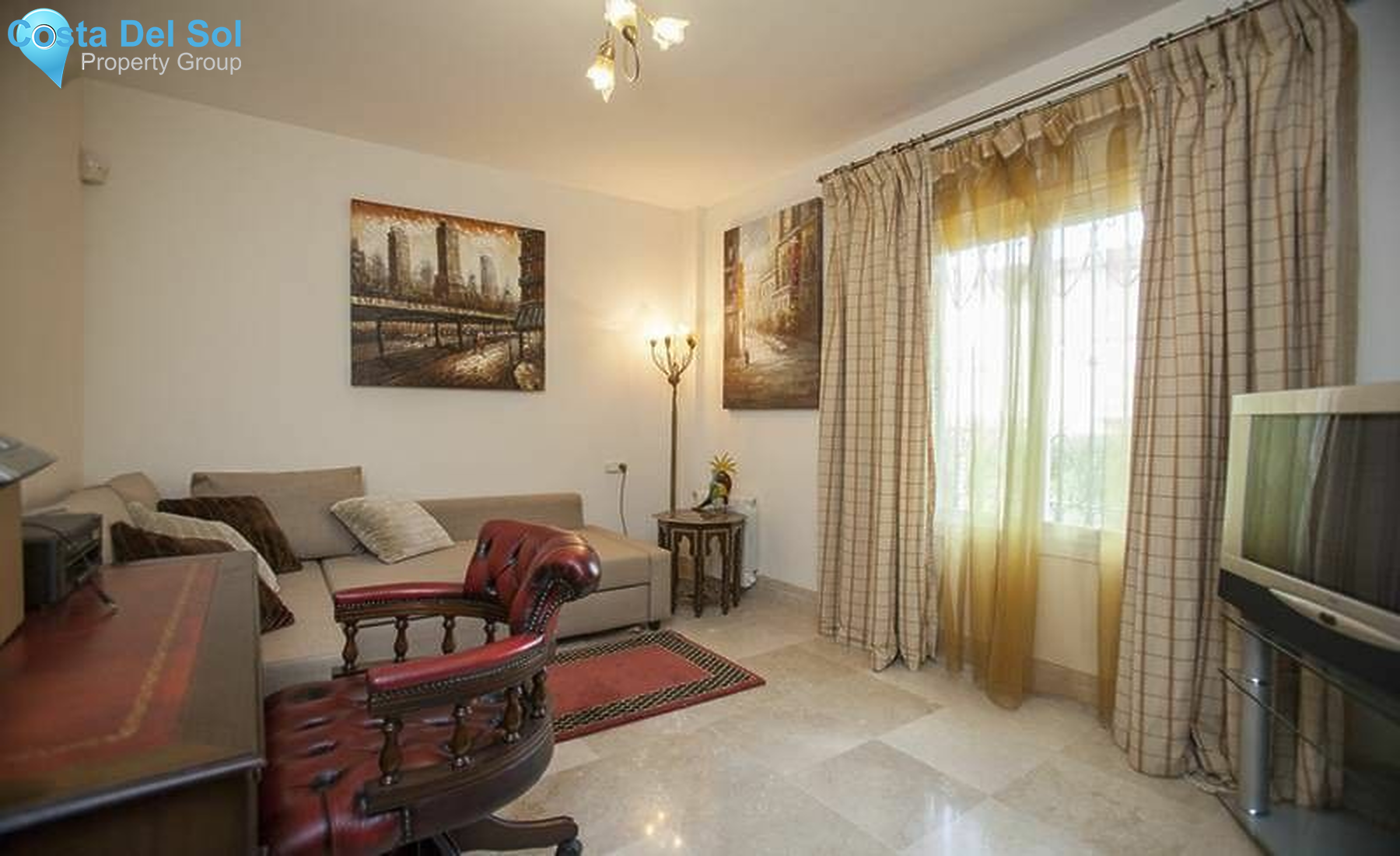 Detached Villa in Nueva Andalucía-1420177