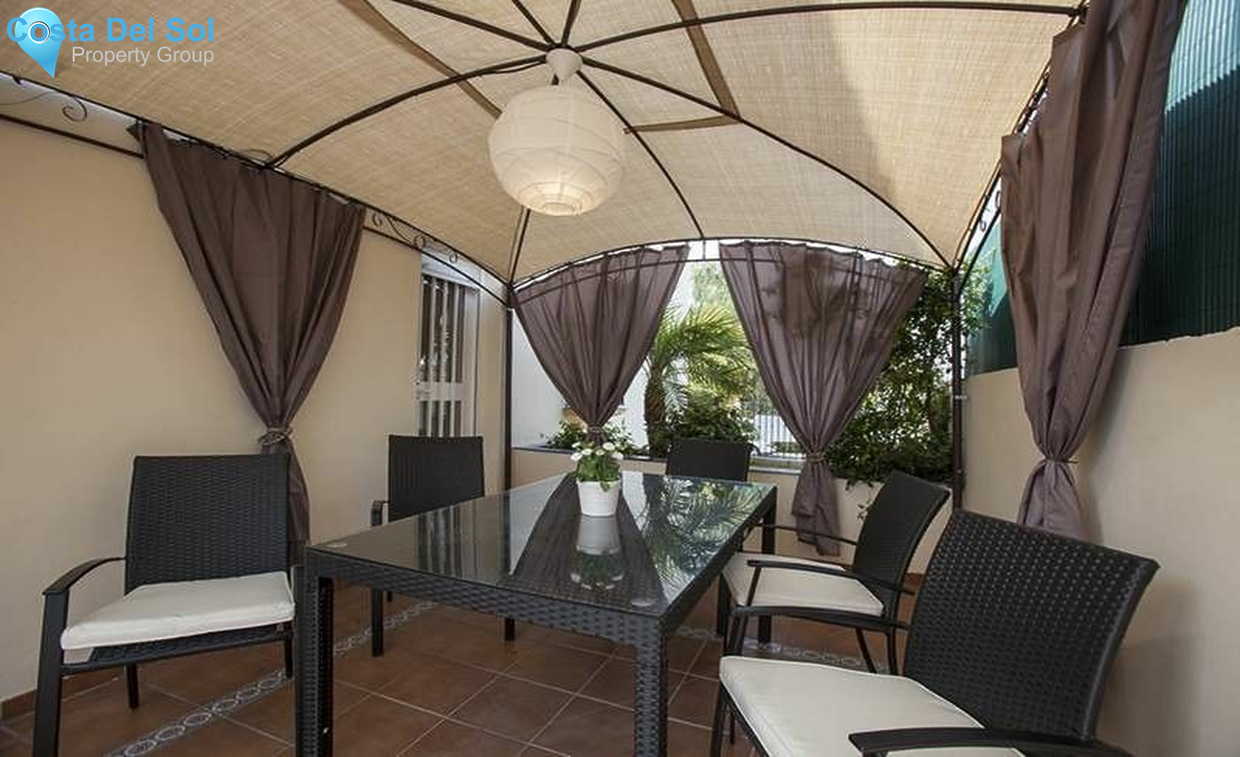 Detached Villa in Nueva Andalucía-1420179
