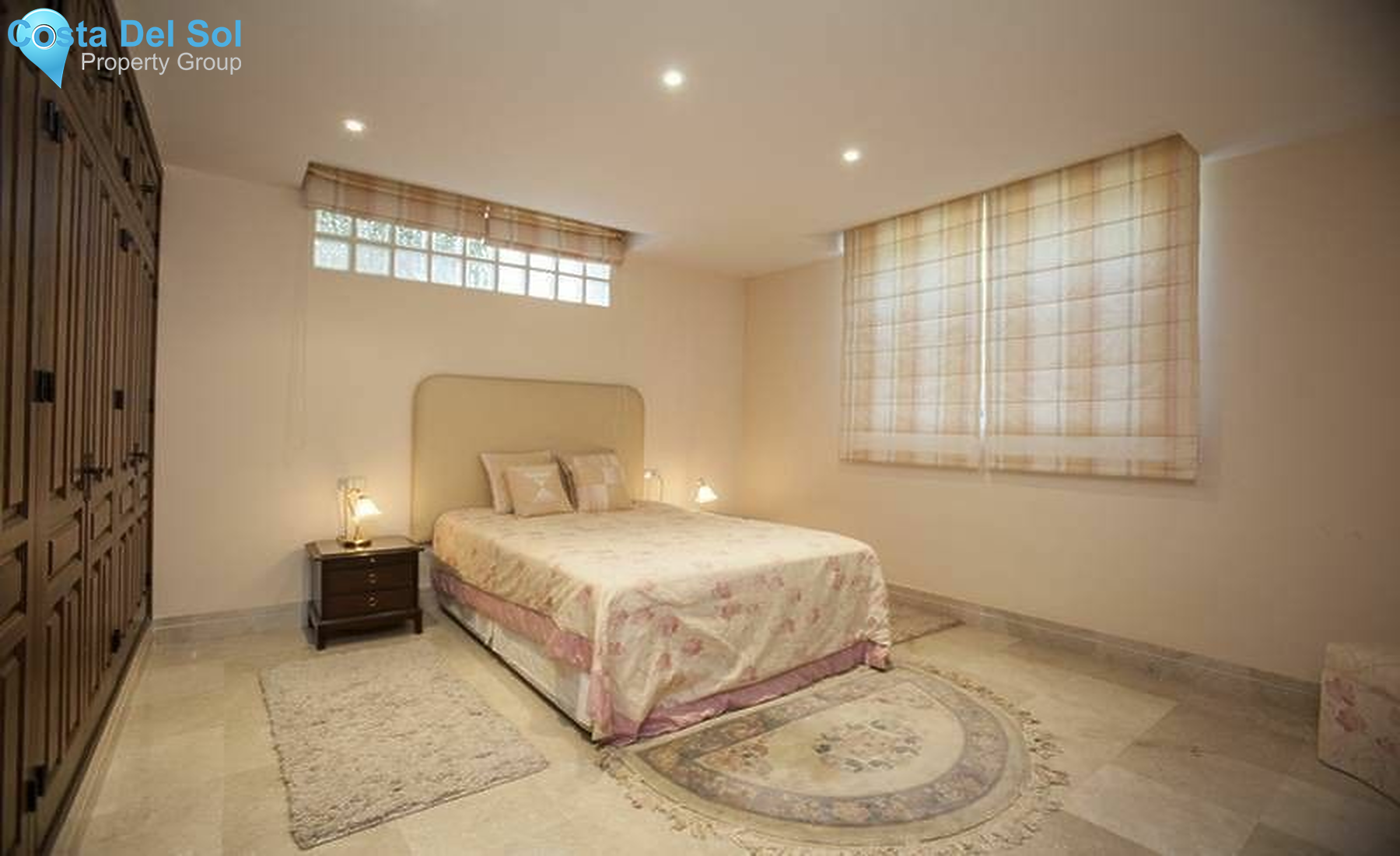 Detached Villa in Nueva Andalucía-1420183