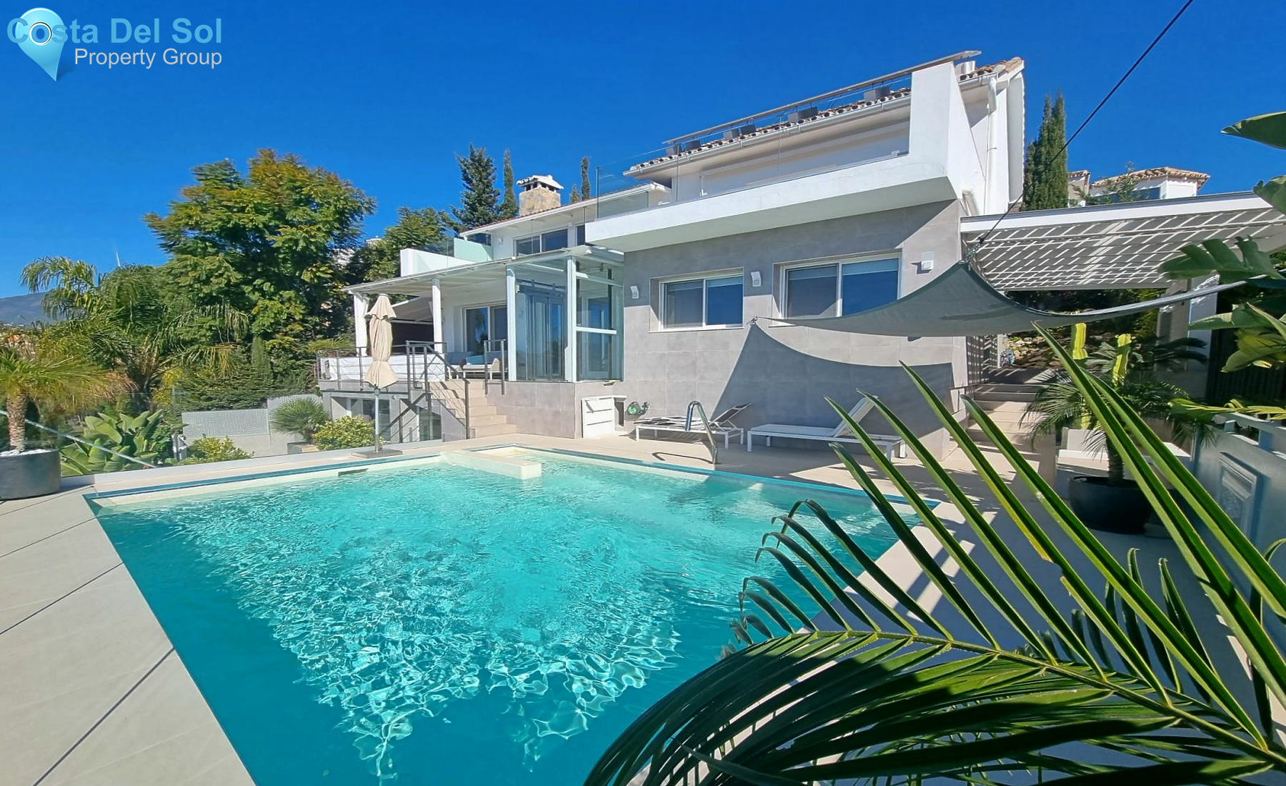 Detached Villa in Nueva Andalucía-1422159