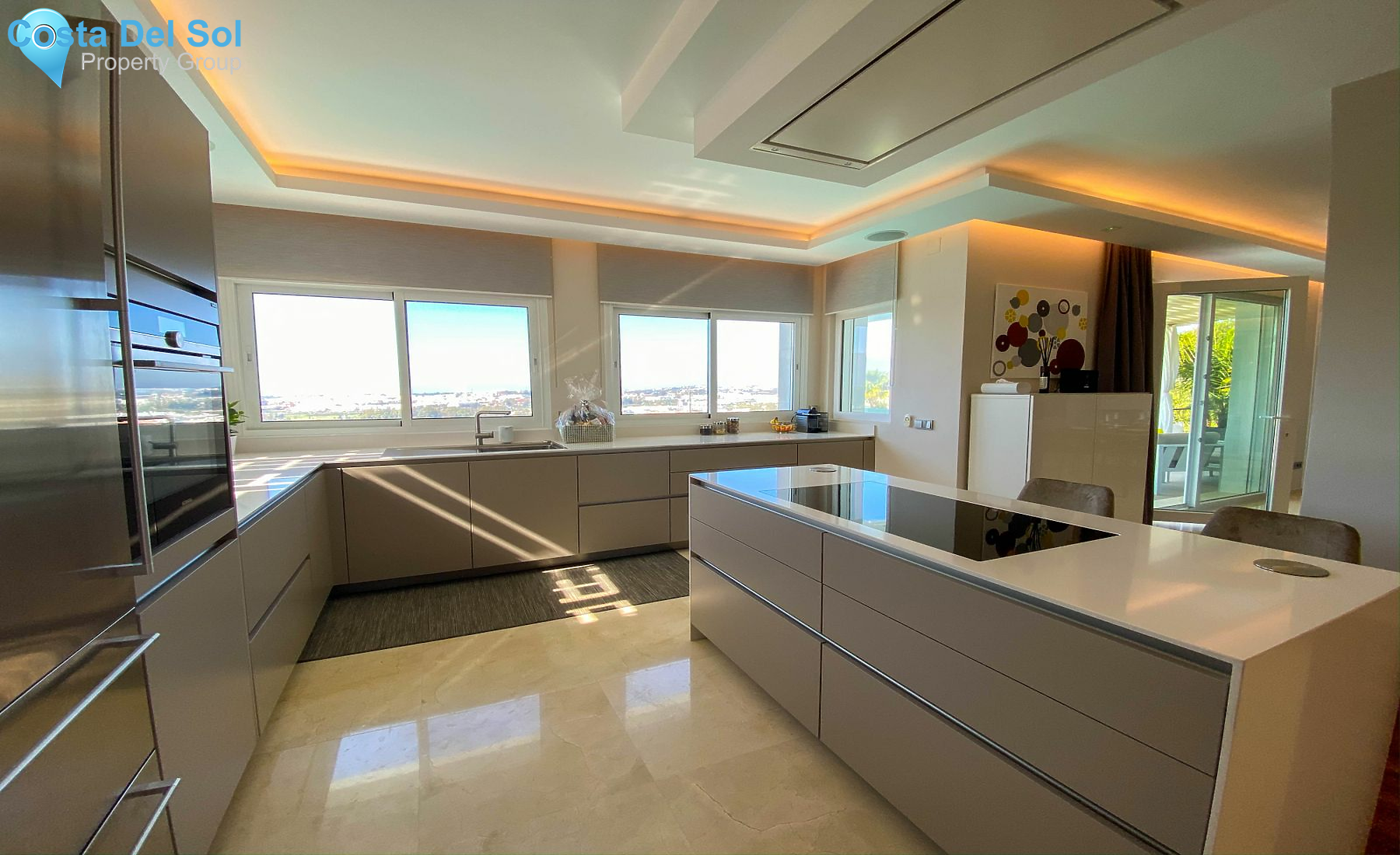 Detached Villa in Nueva Andalucía-1422172