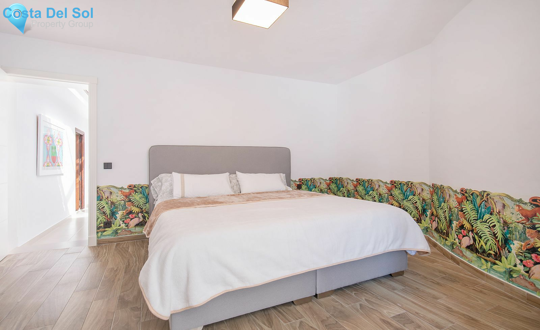 Detached Villa in Nueva Andalucía-1447883