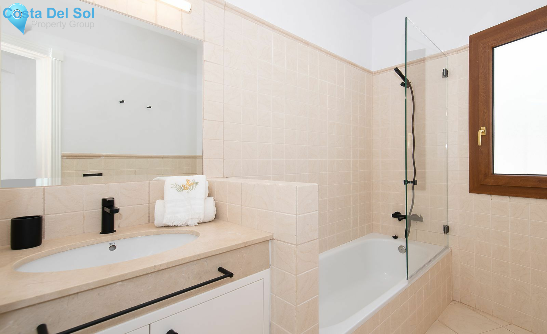 Detached Villa in Nueva Andalucía-1447886