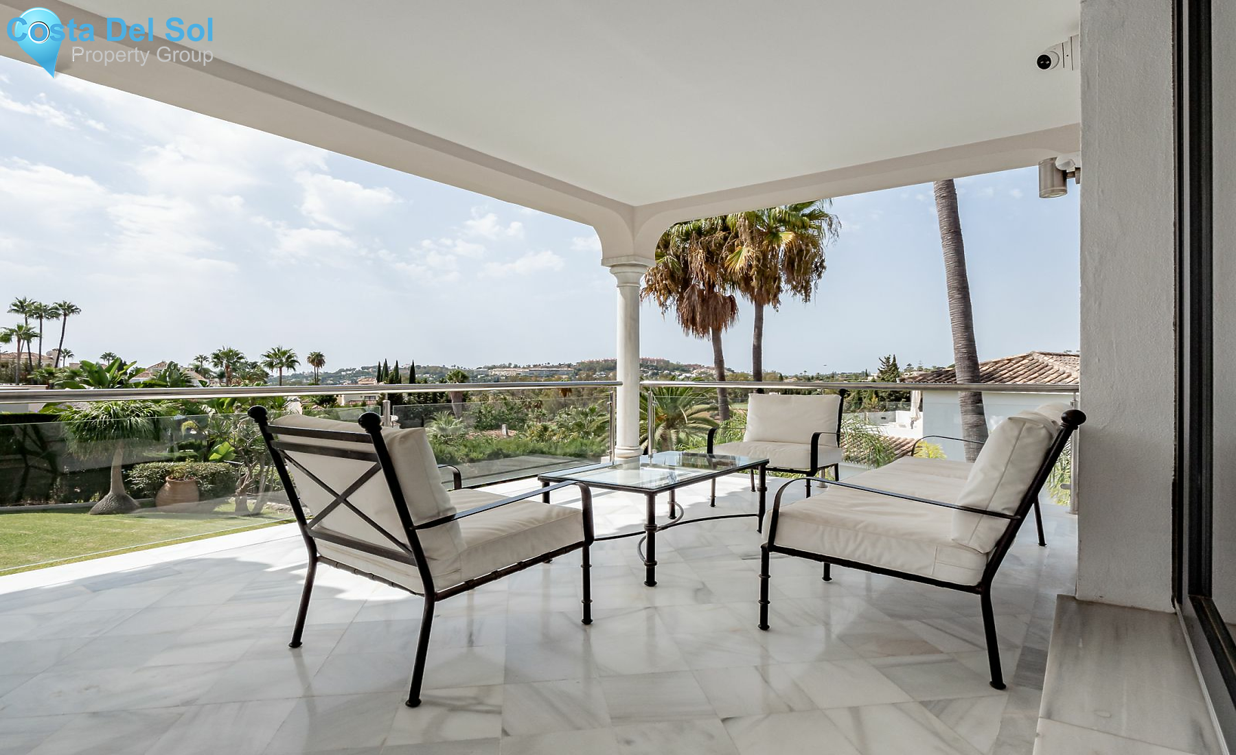 Detached Villa in Nueva Andalucía-1449880