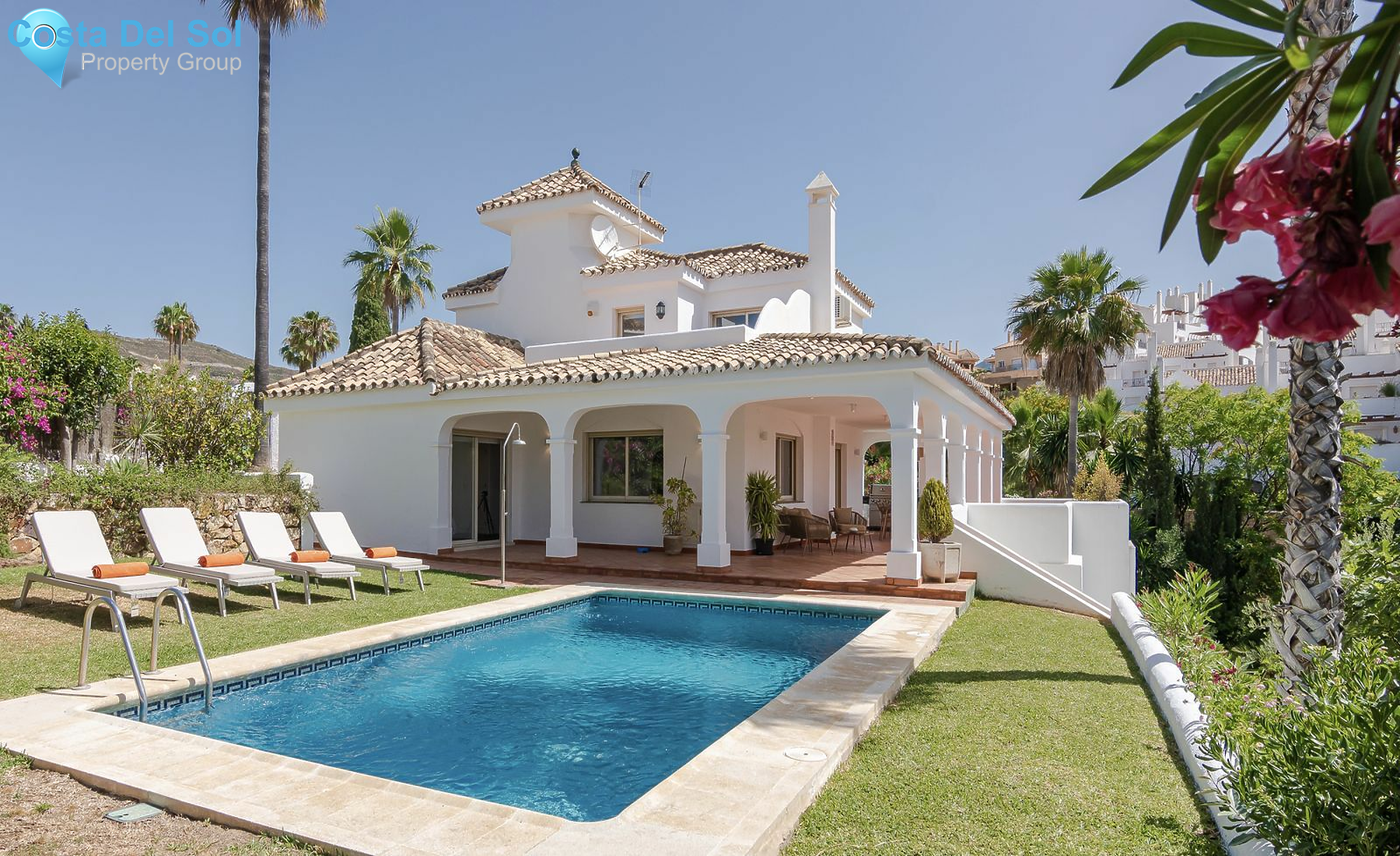 Detached Villa in Nueva Andalucía