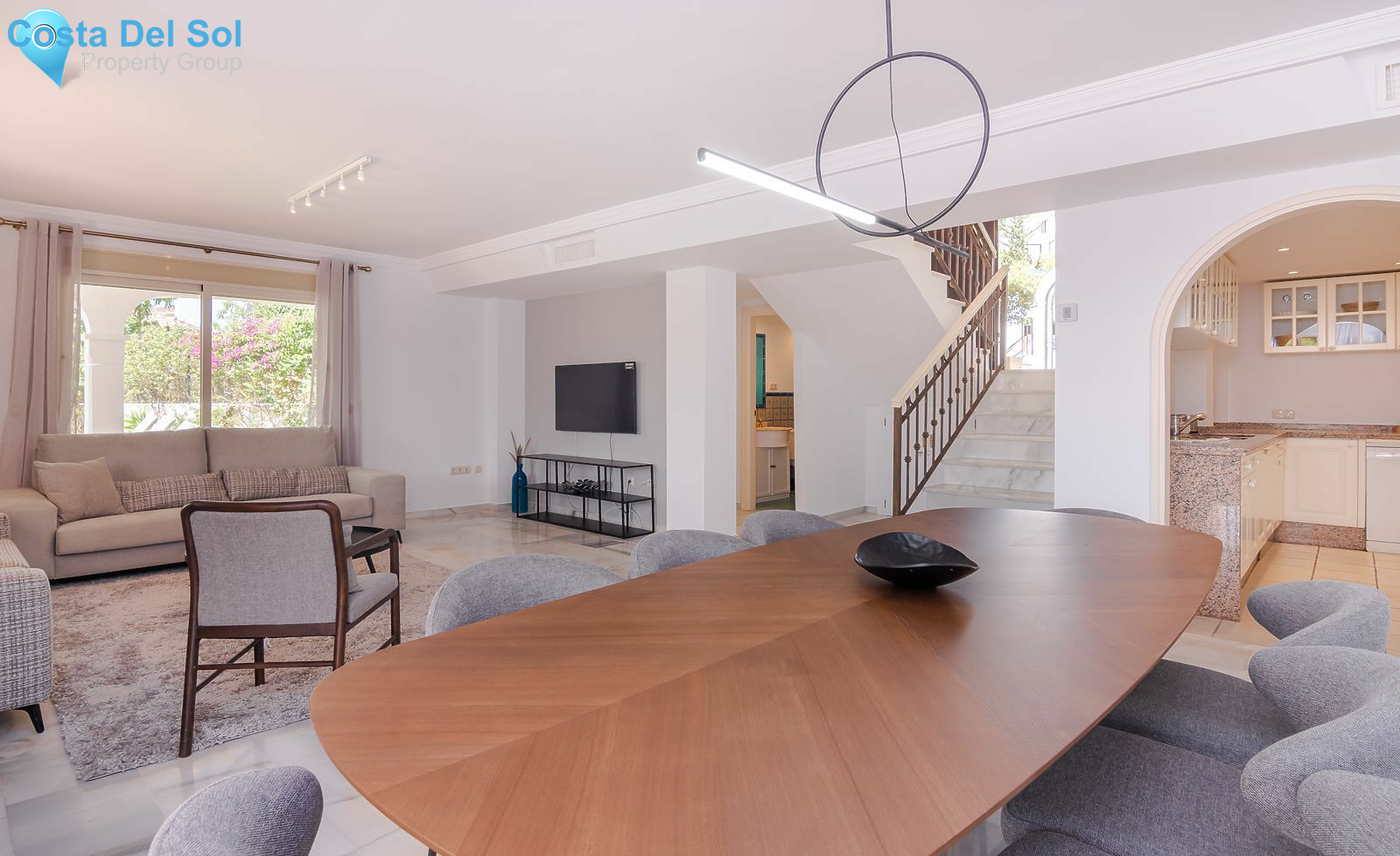 Detached Villa in Nueva Andalucía-1467316