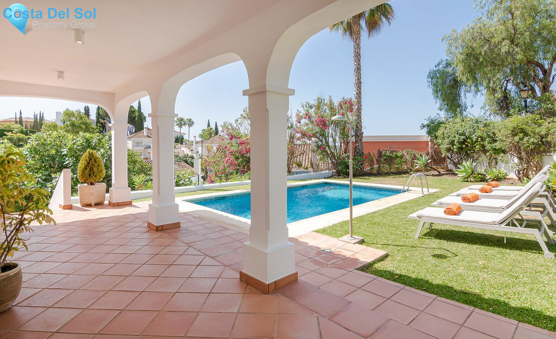 Detached Villa in Nueva Andalucía-1467317