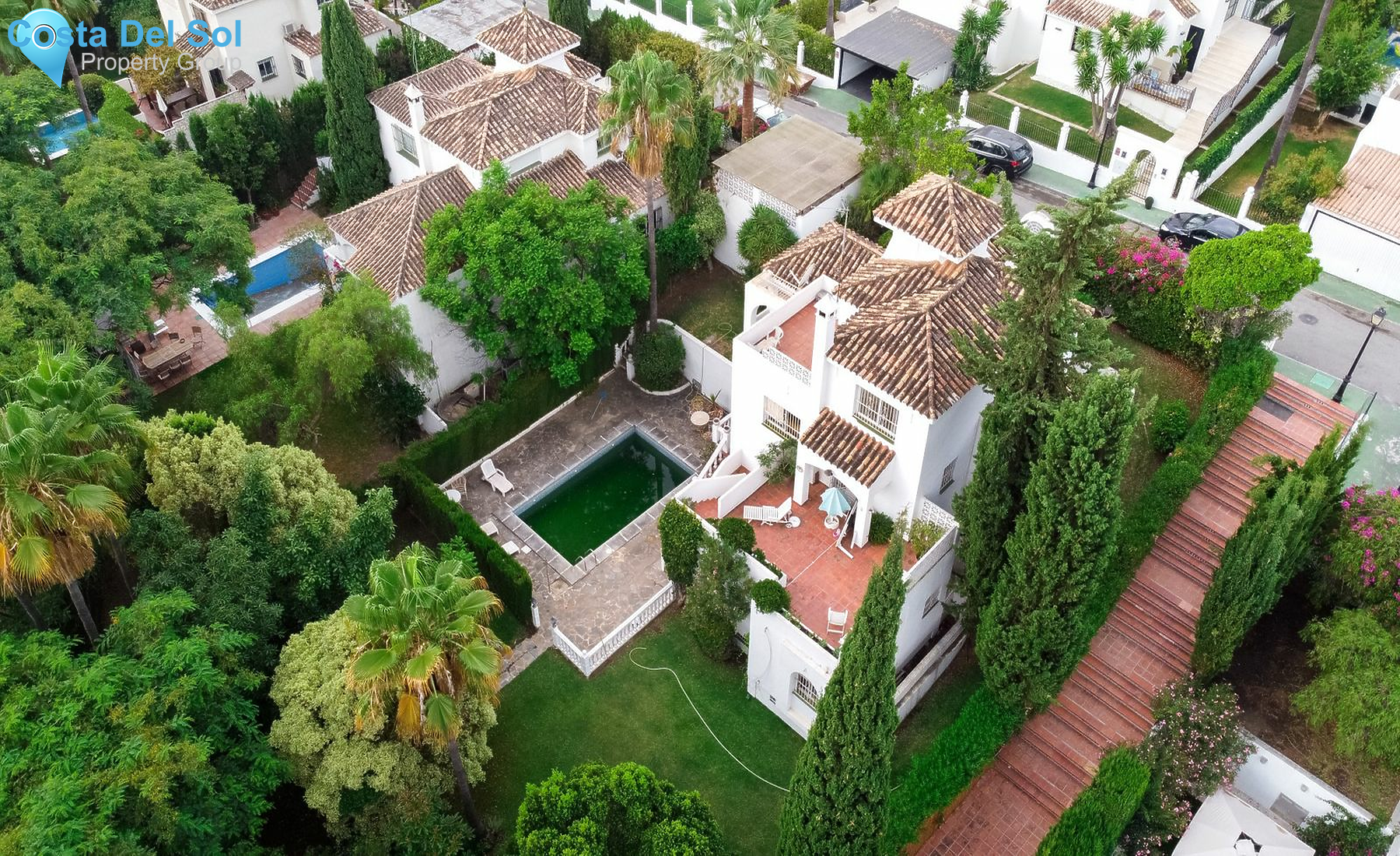 Detached Villa in Nueva Andalucía