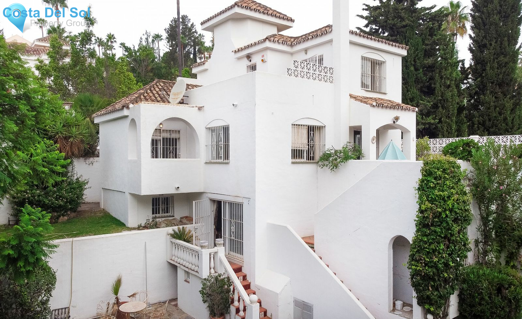 Detached Villa in Nueva Andalucía-1470492