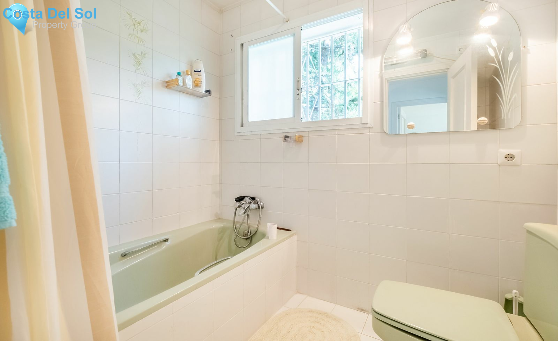 Detached Villa in Nueva Andalucía-1470509