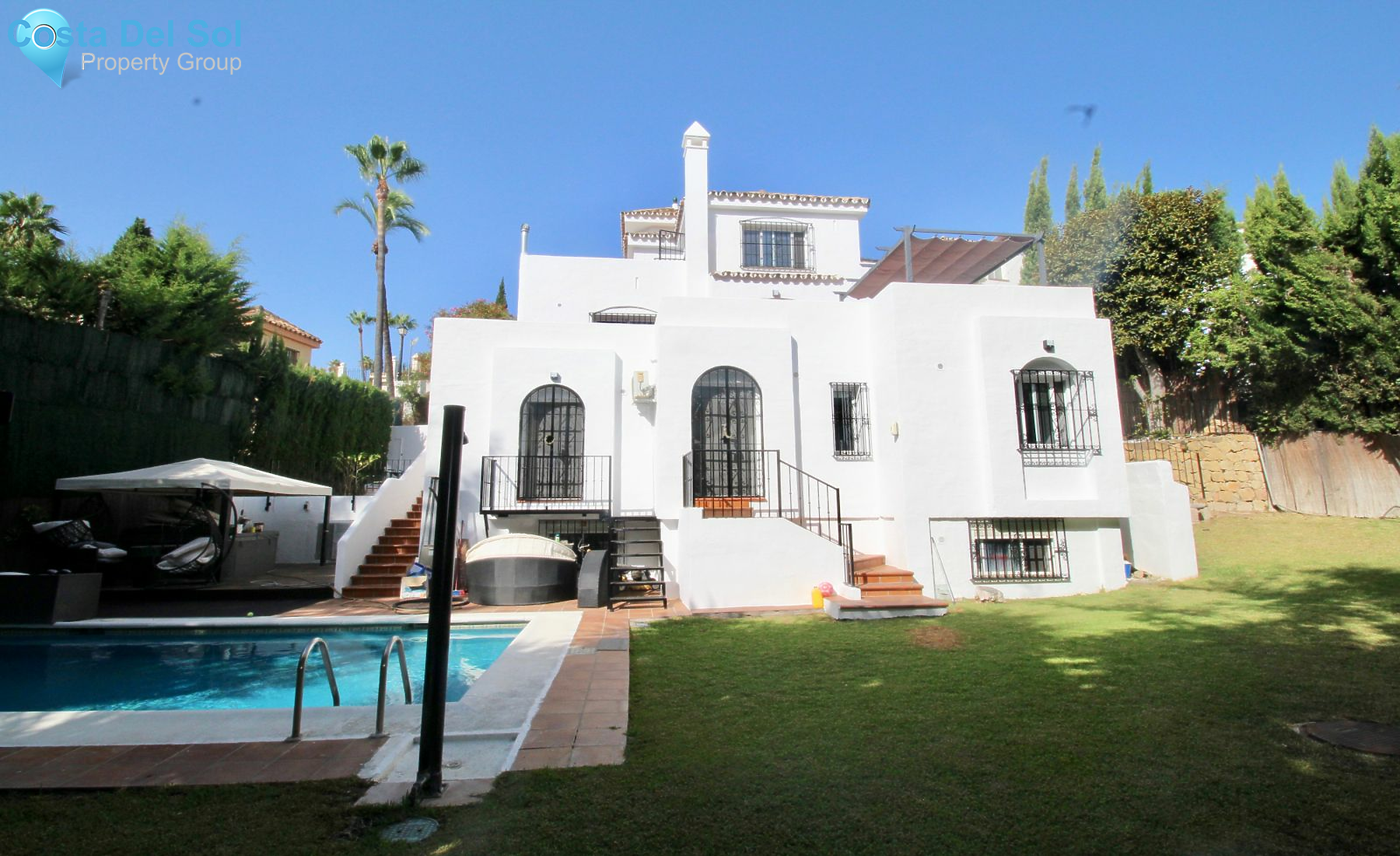 Detached Villa in Nueva Andalucía