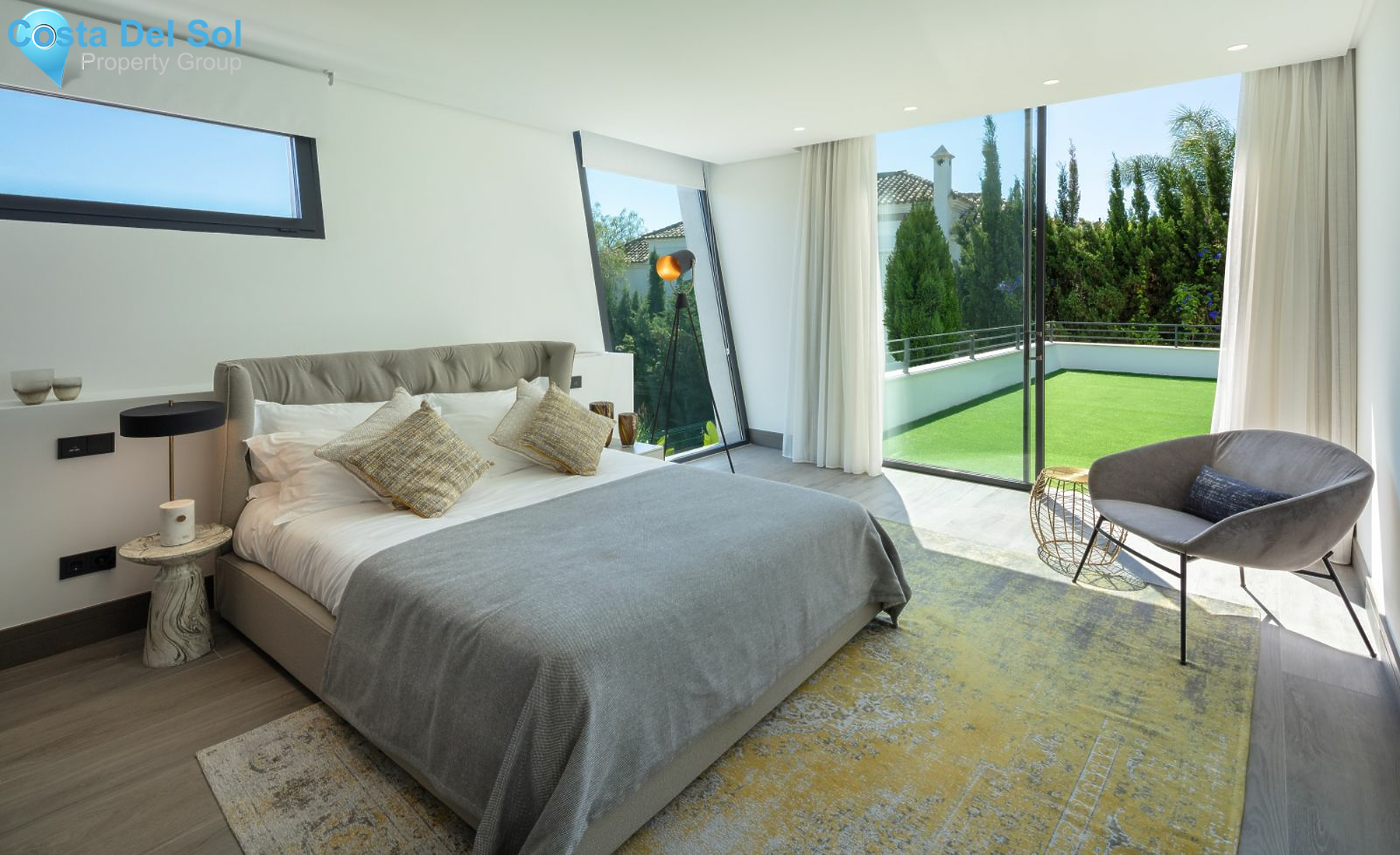 Detached Villa in Nueva Andalucía-1475117