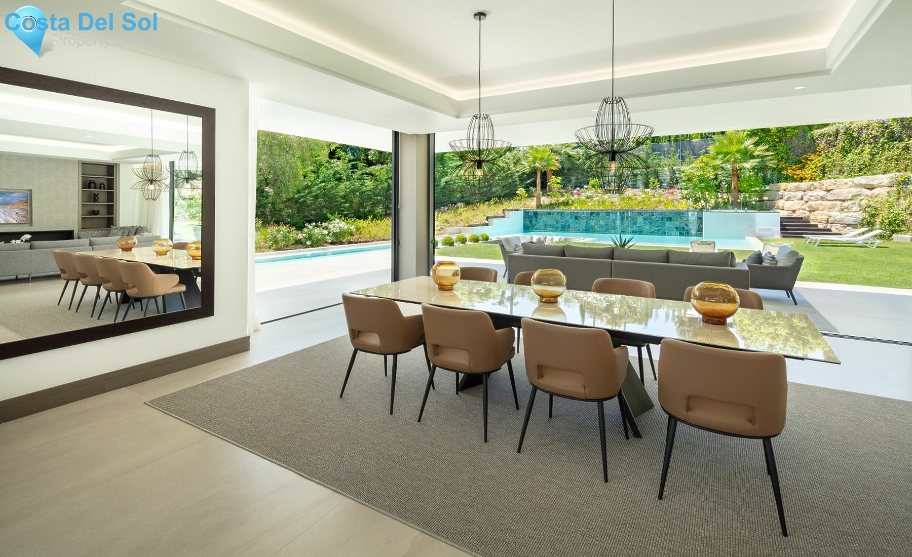 Detached Villa in Nueva Andalucía-1475113