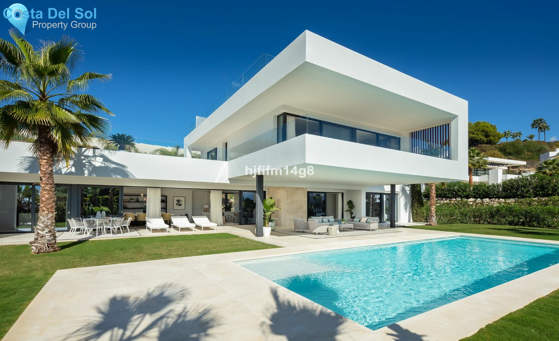 Detached Villa in Nueva Andalucía-1485174