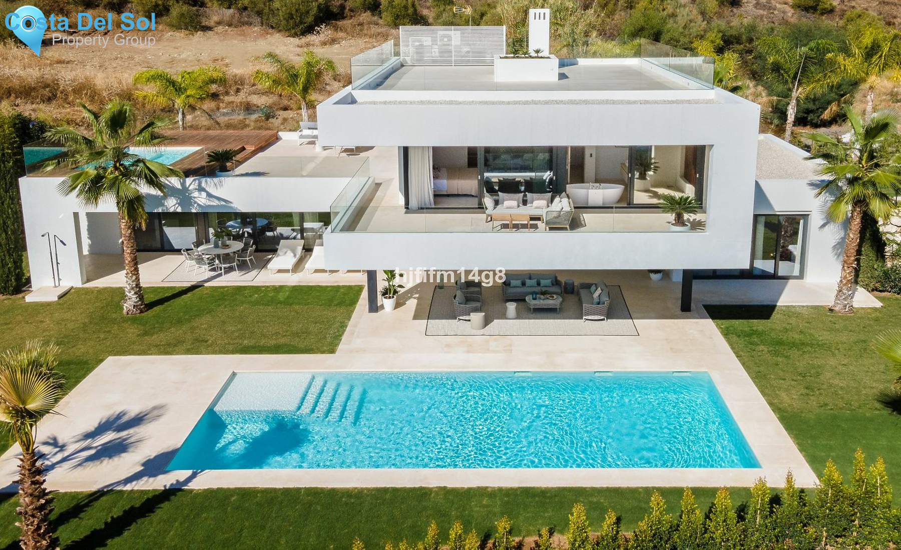 Detached Villa in Nueva Andalucía-1485175