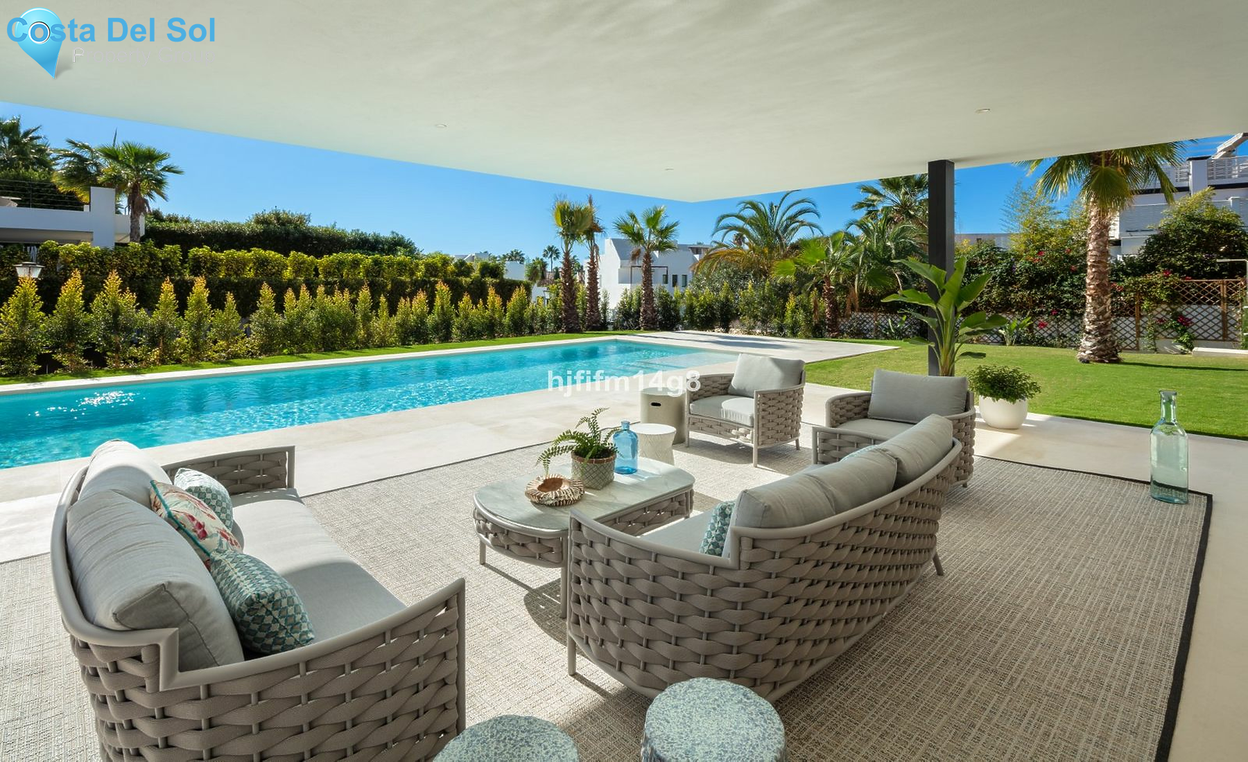 Detached Villa in Nueva Andalucía-1485159
