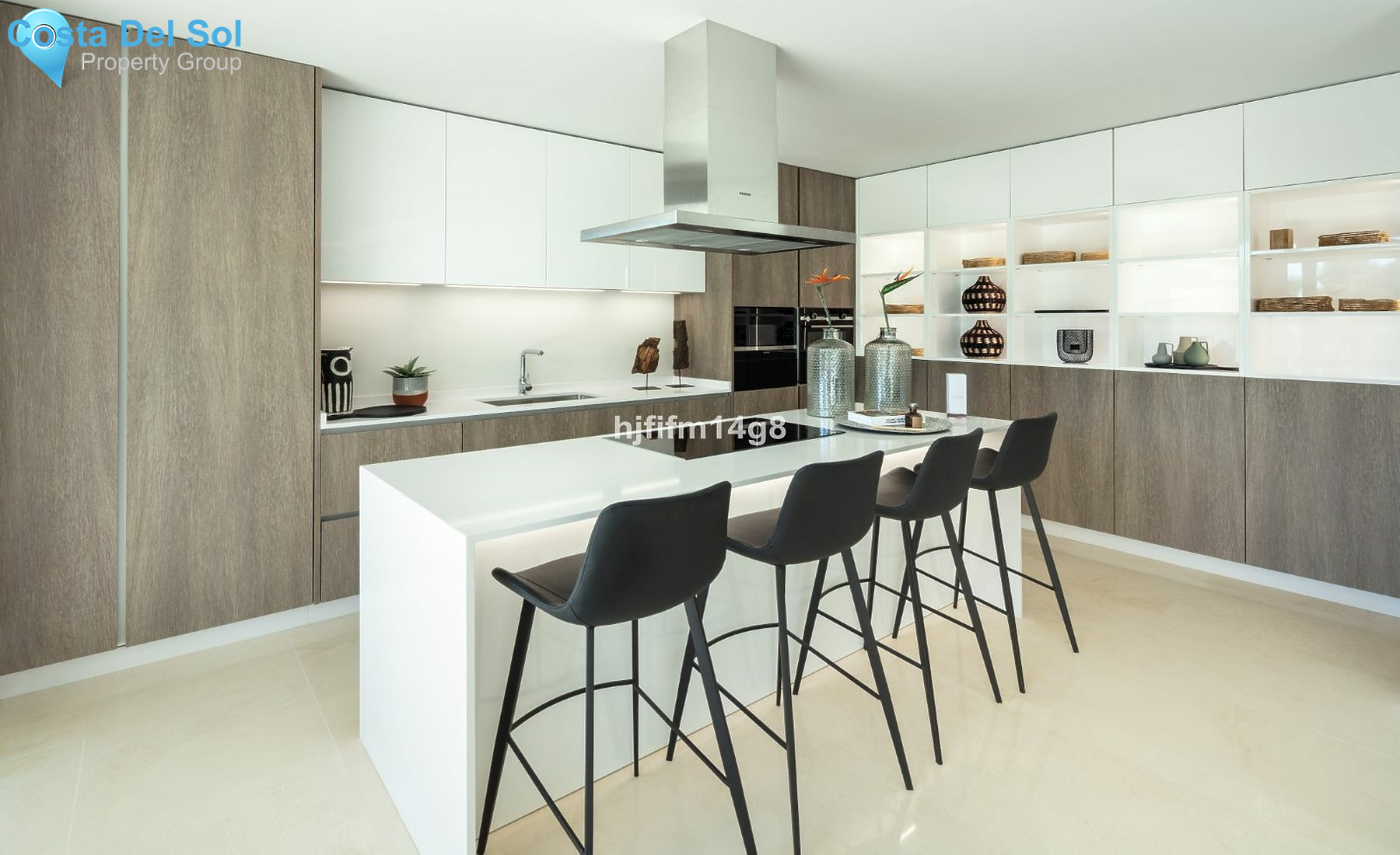 Detached Villa in Nueva Andalucía-1485162