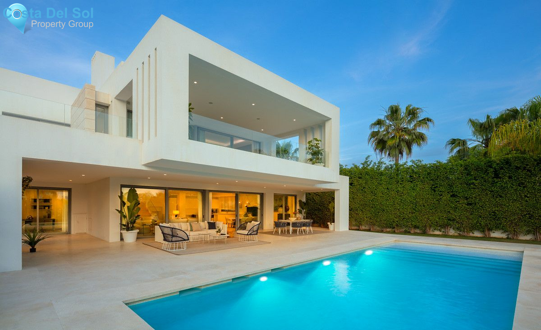 Detached Villa in Nueva Andalucía