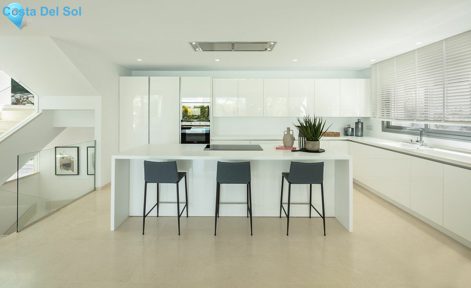 Detached Villa in Nueva Andalucía-1487364