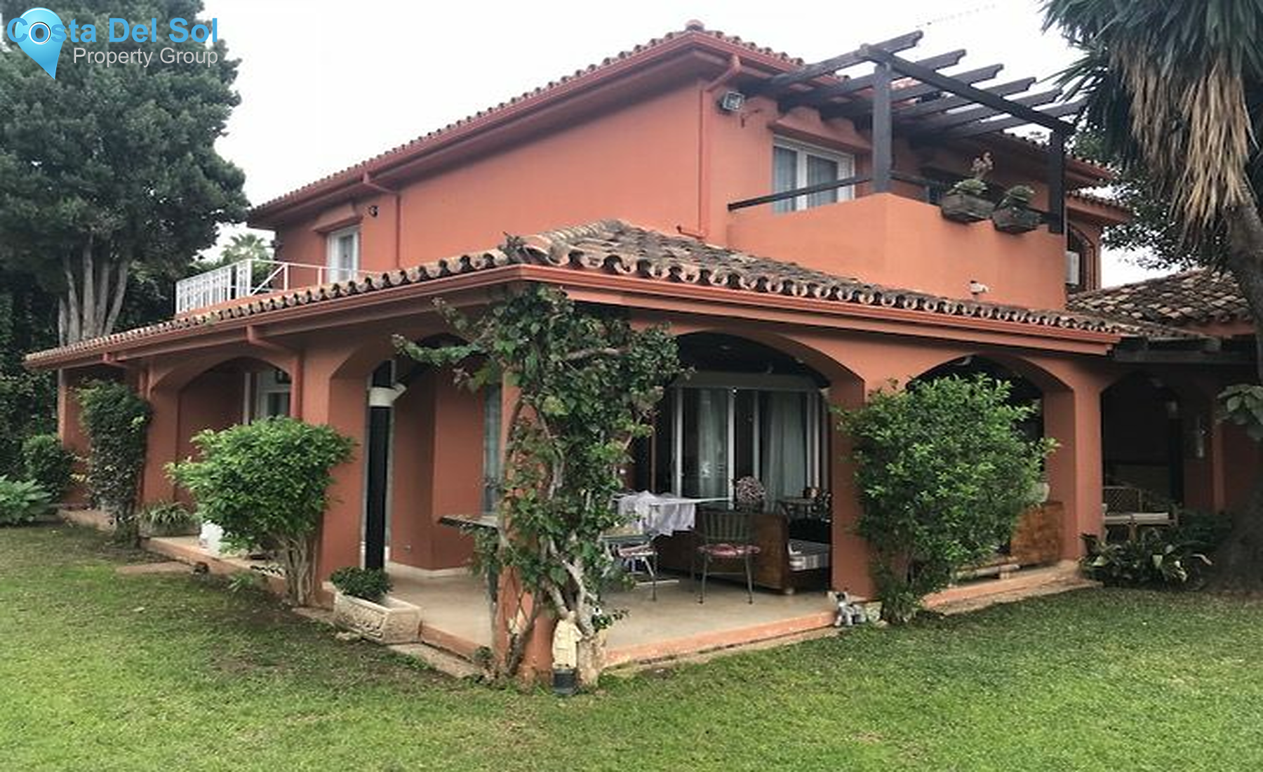 Detached Villa in Nueva Andalucía-1489946