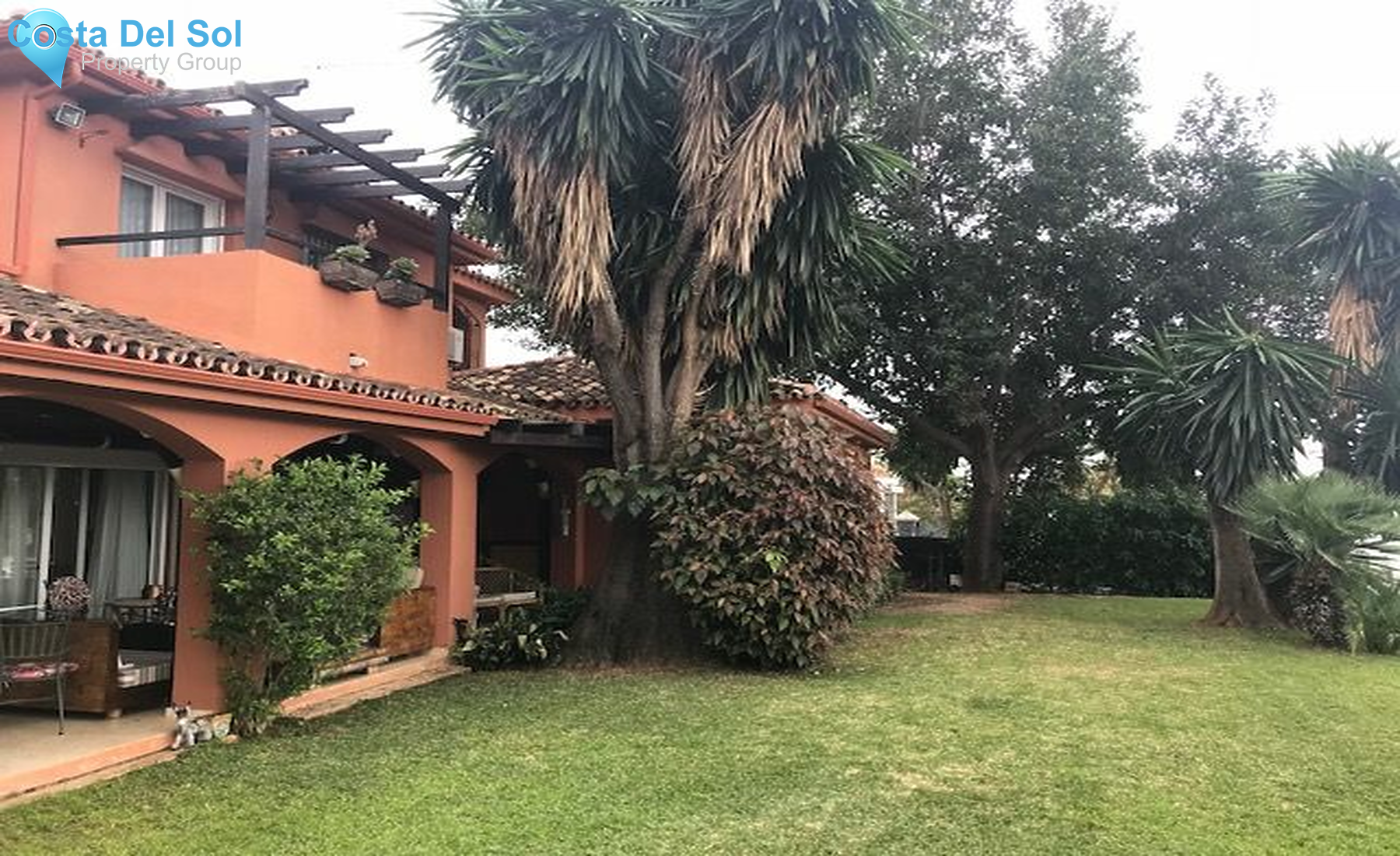 Detached Villa in Nueva Andalucía-1489947