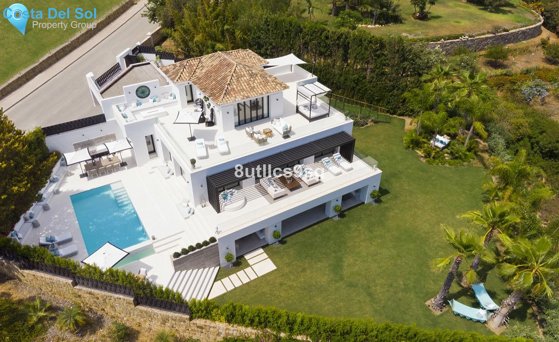 Detached Villa in Nueva Andalucía-1492353