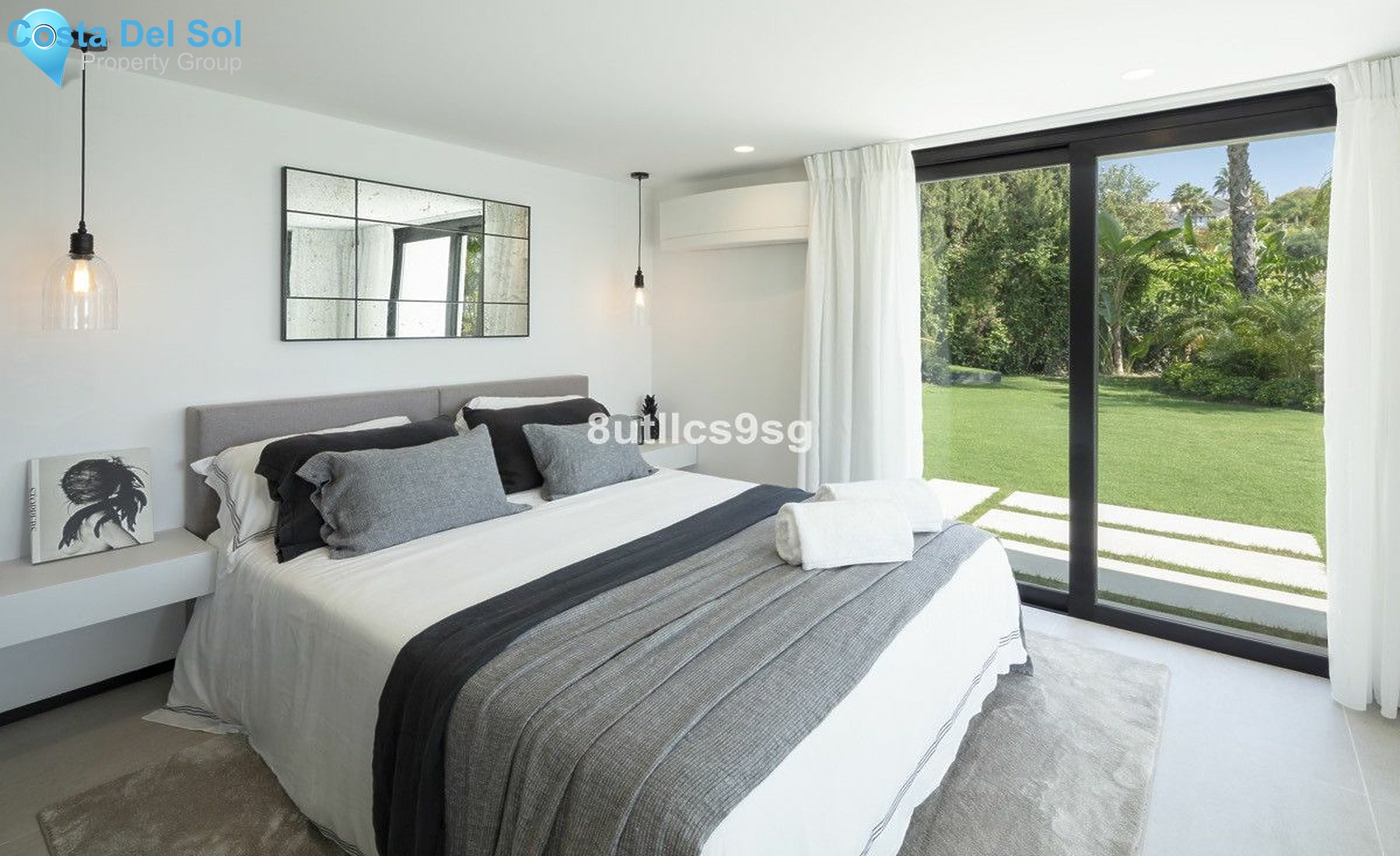 Detached Villa in Nueva Andalucía-1492367
